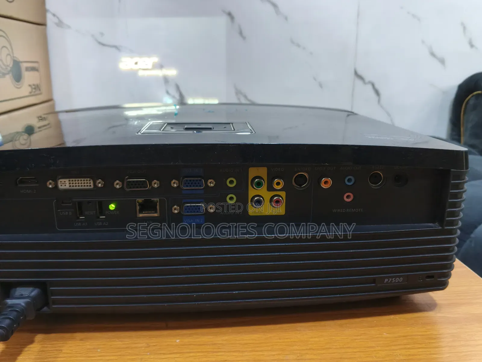 Acer P7500 4000 Lumens Dlp Projector