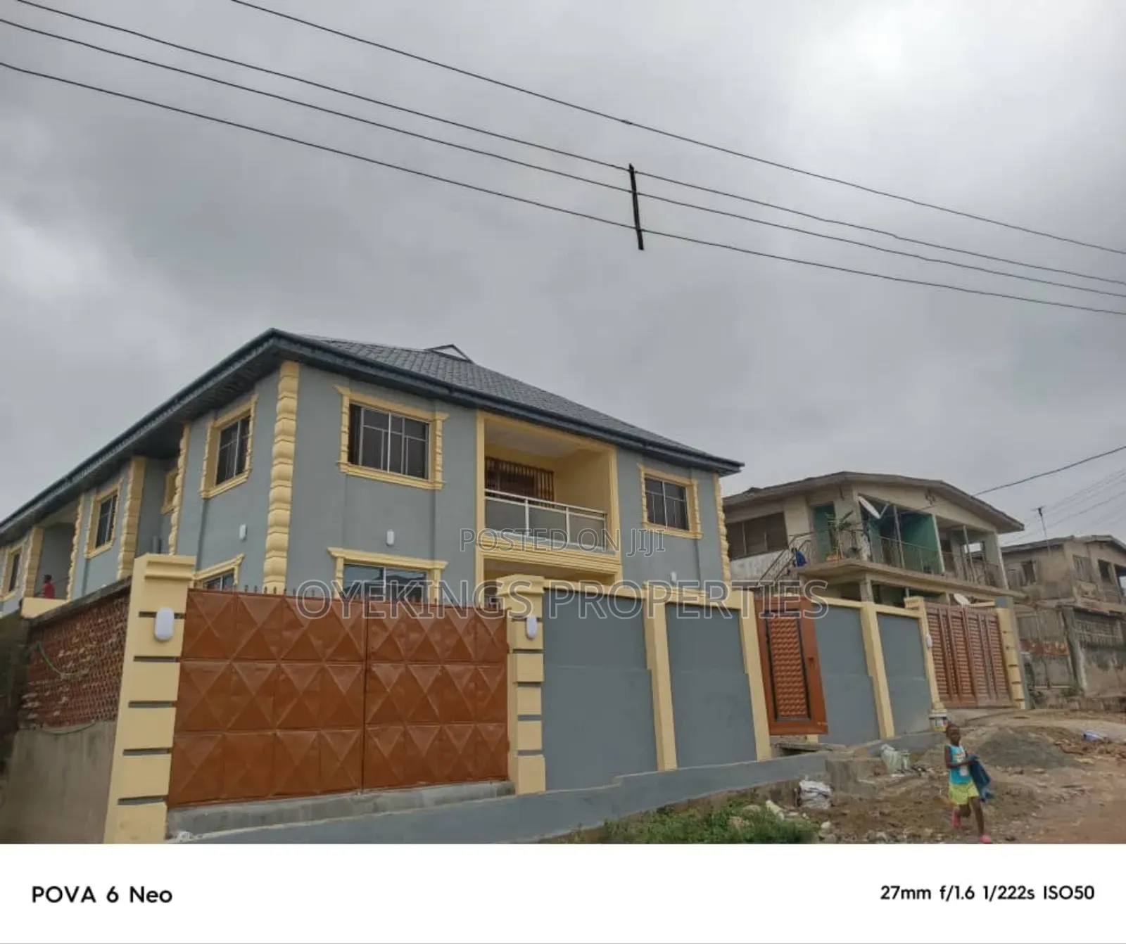 3bdrm Block of Flats in Molete, Akala Express for sale