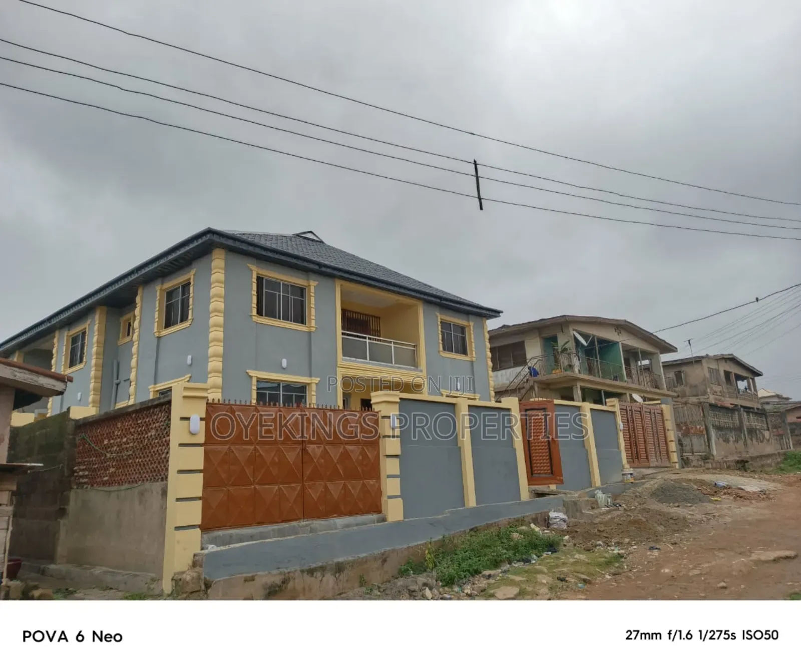 3bdrm Block of Flats in Molete, Akala Express for sale