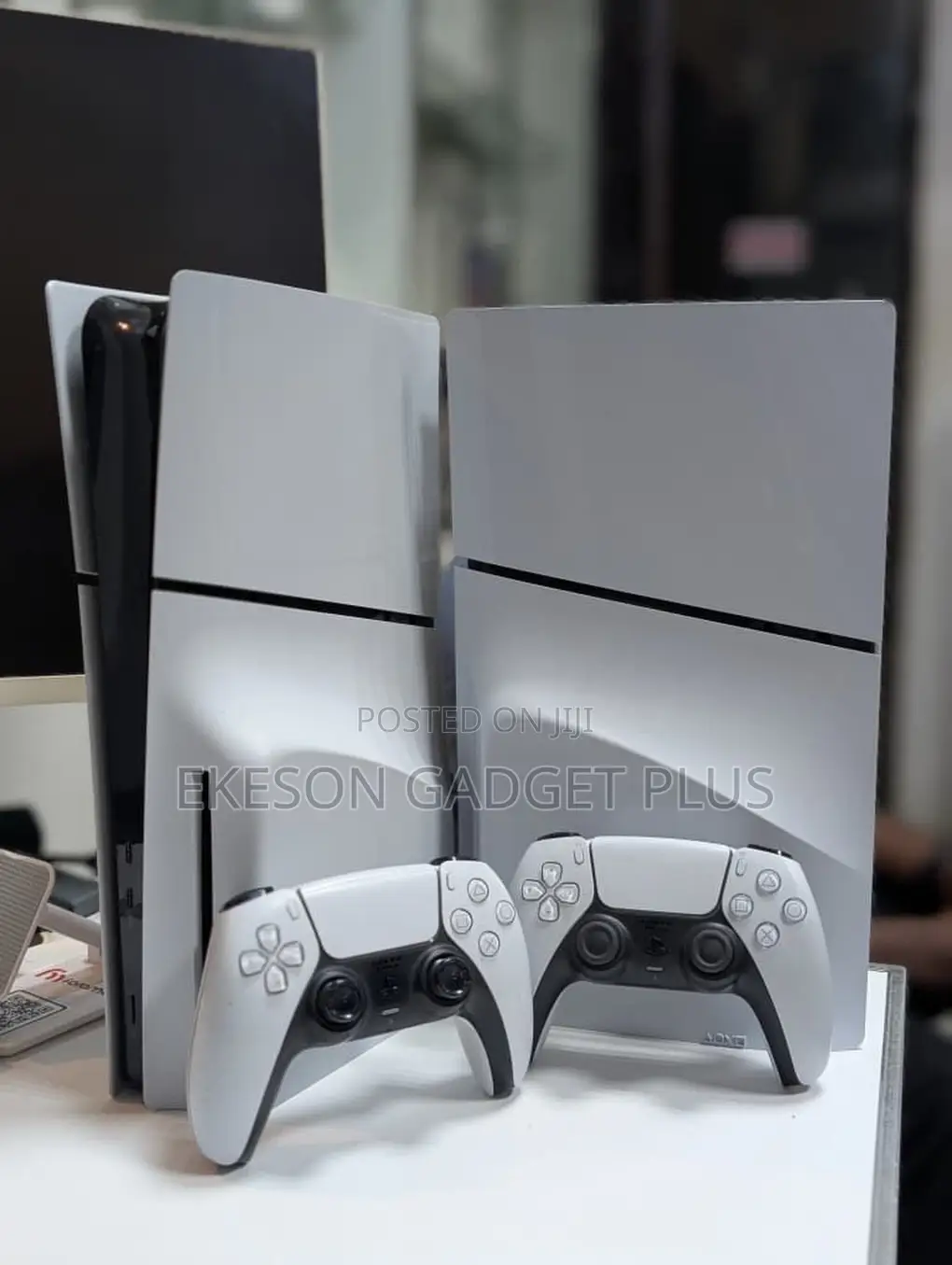 Used Ps5 Slim With 2 Pads 12games
