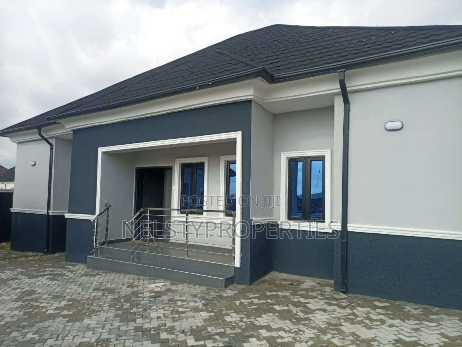3bdrm Bungalow in Queens, Gwarinpa for sale