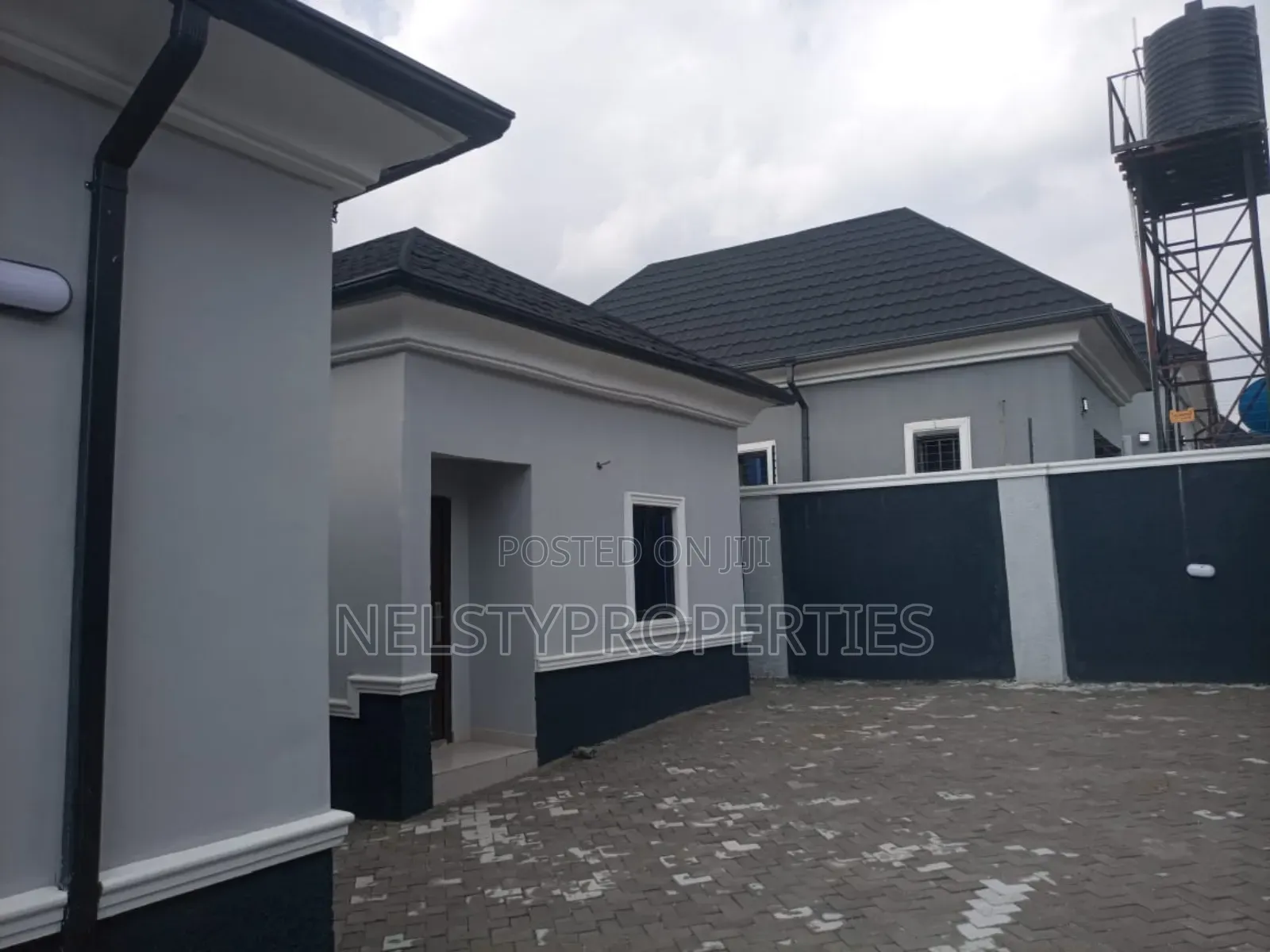 3bdrm Bungalow in Queens, Gwarinpa for sale