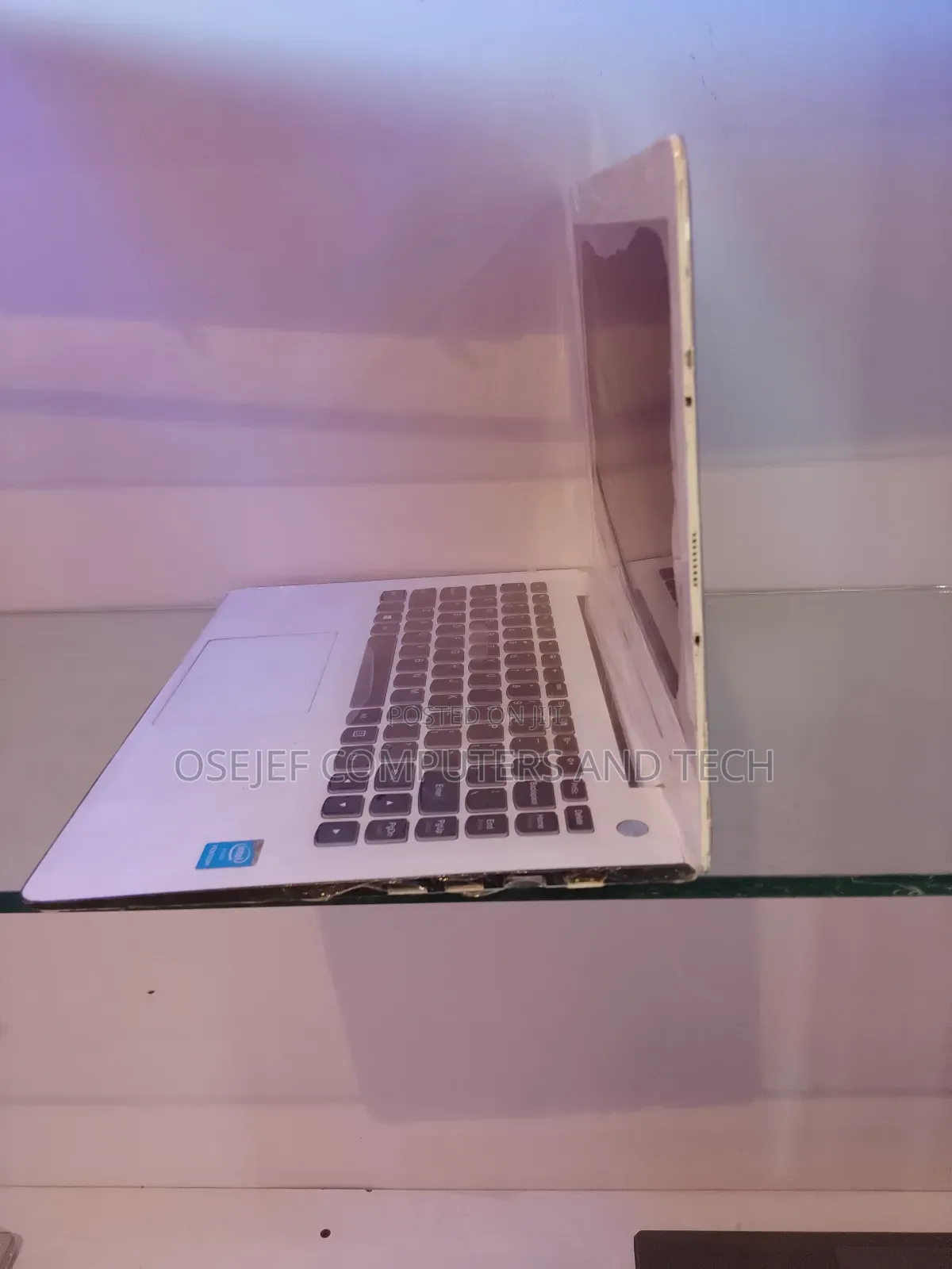 Laptop Lenovo 8GB HDD+SSD 320GB