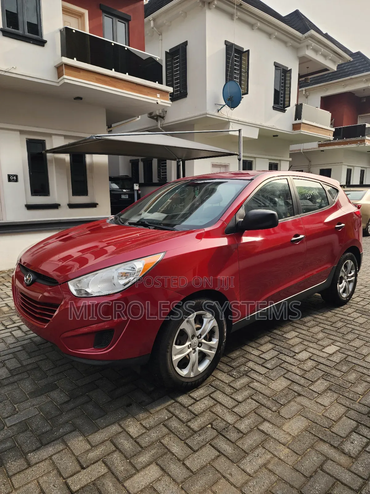 Hyundai Tucson 2011 Red