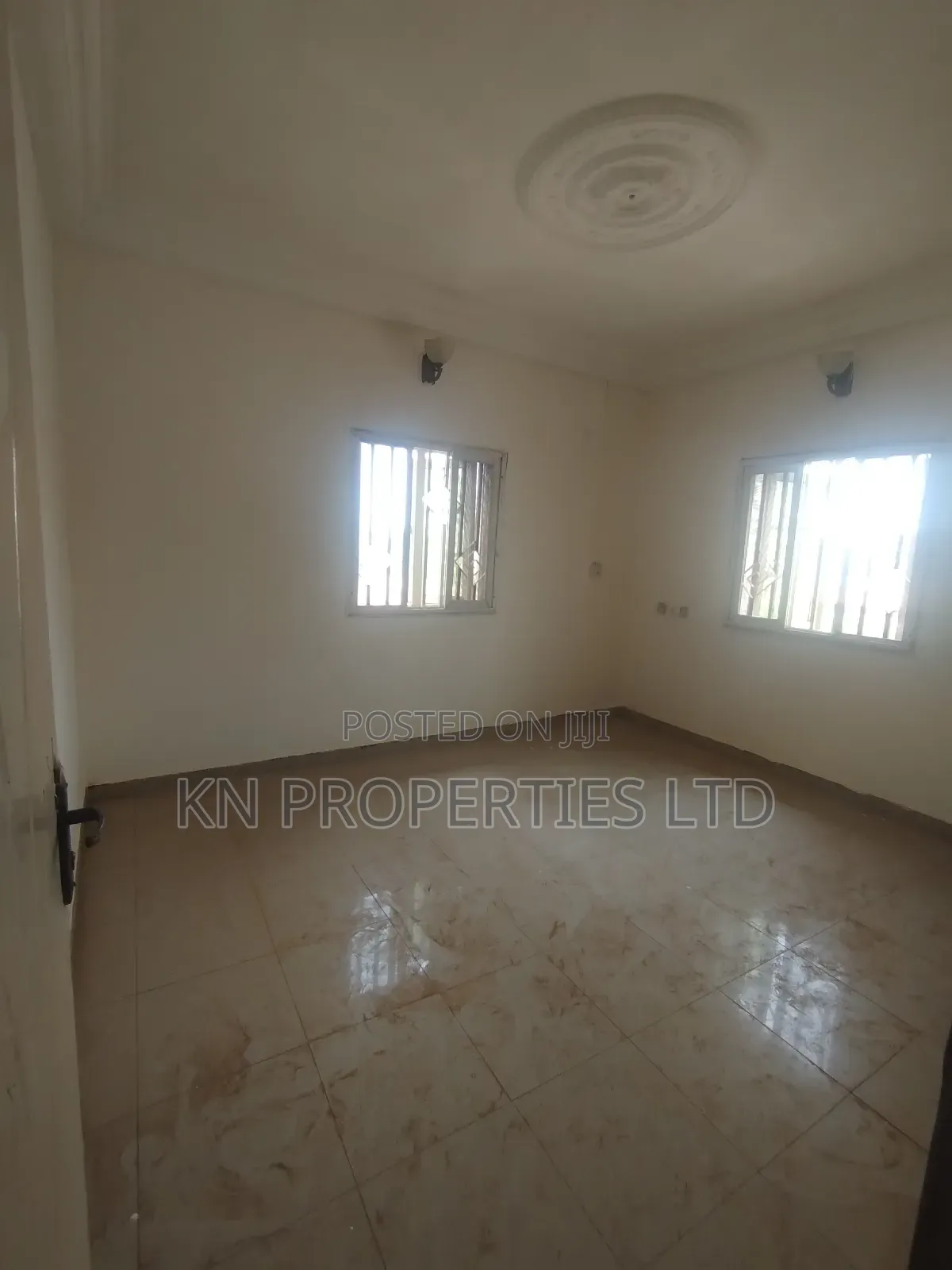 3bdrm Block of Flats in Mabushi for rent