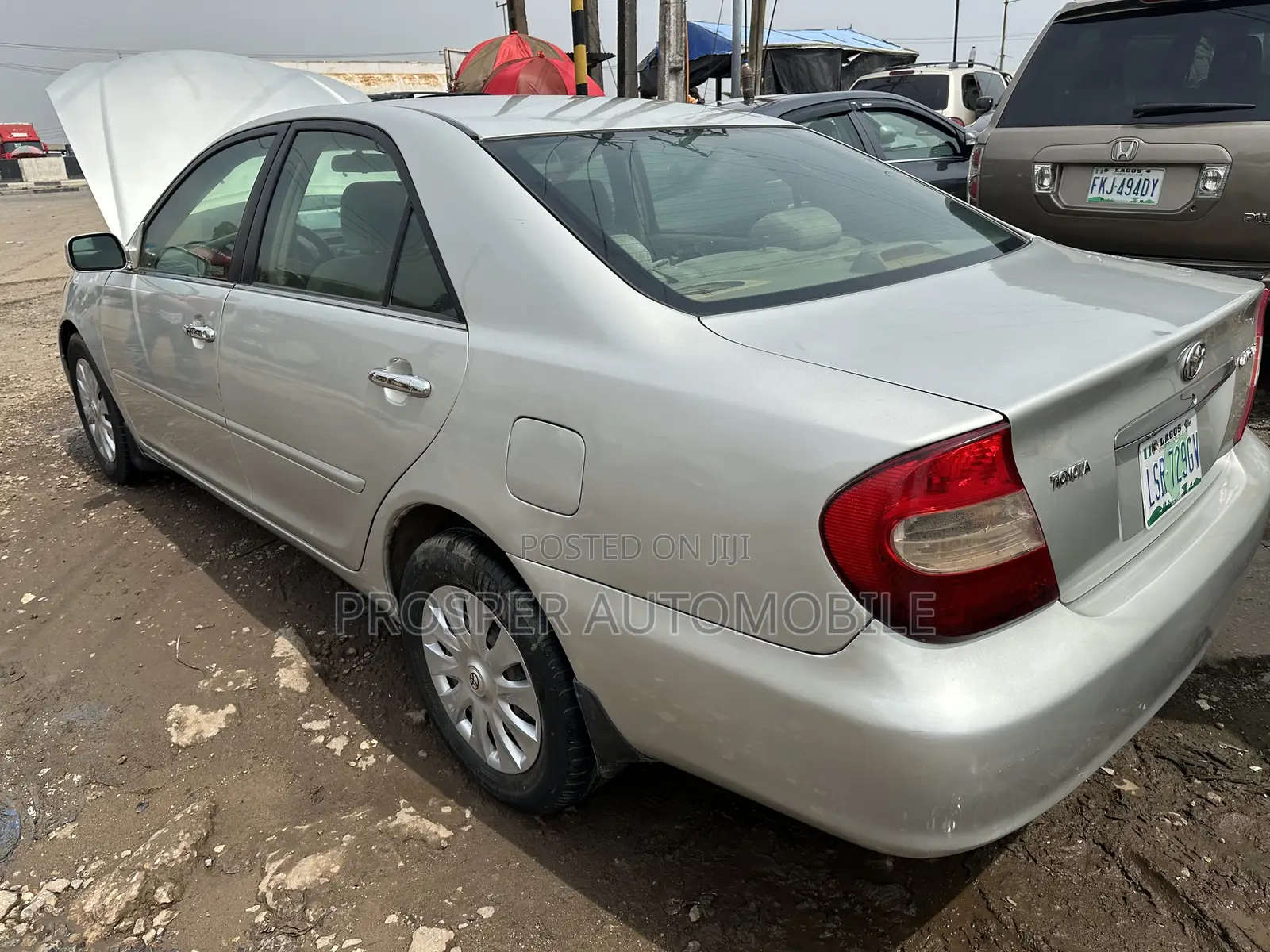 Toyota Camry LE 4dr Sedan (2.4L 4cyl 5M) 2004 Silver
