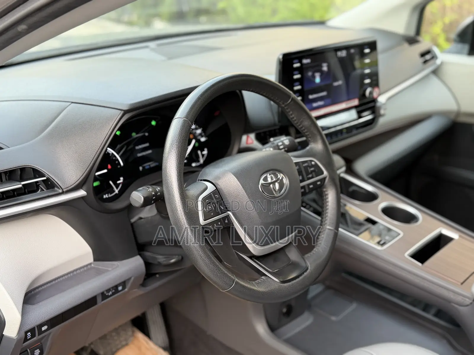 Toyota Sienna 2024 Gray