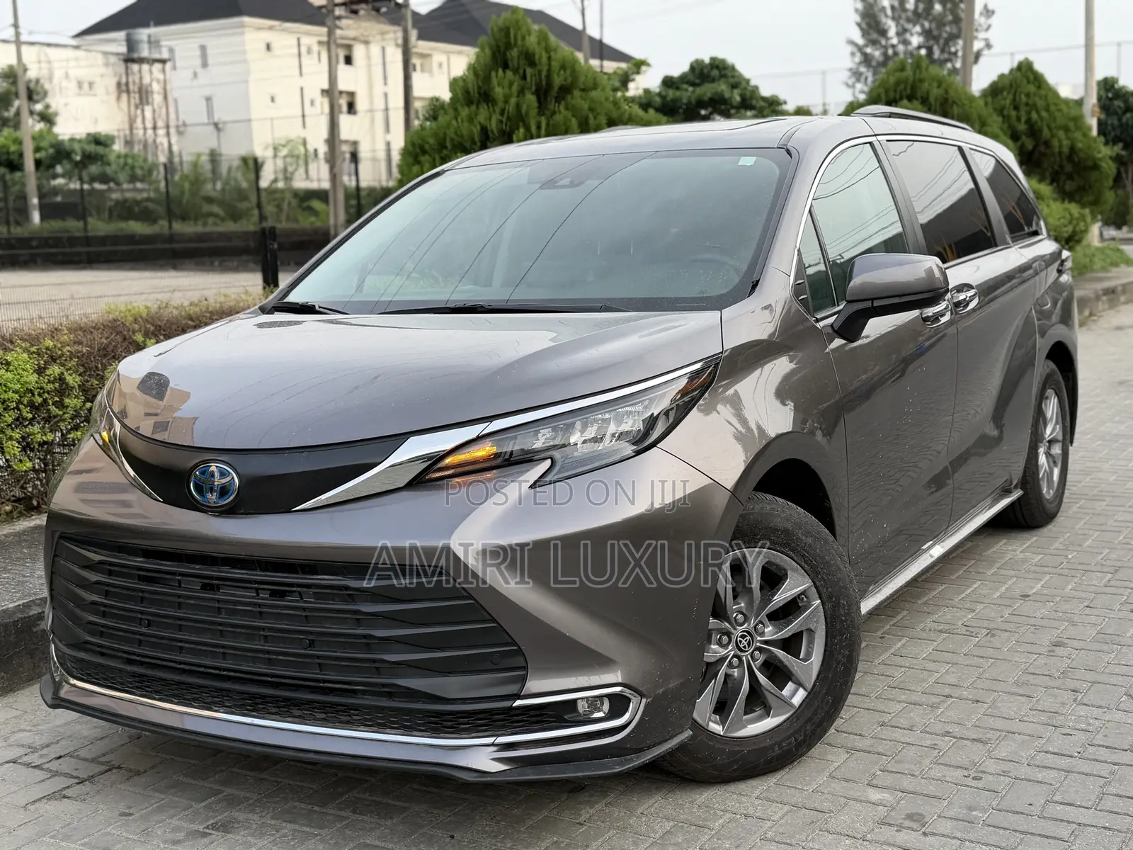 Toyota Sienna 2024 Gray
