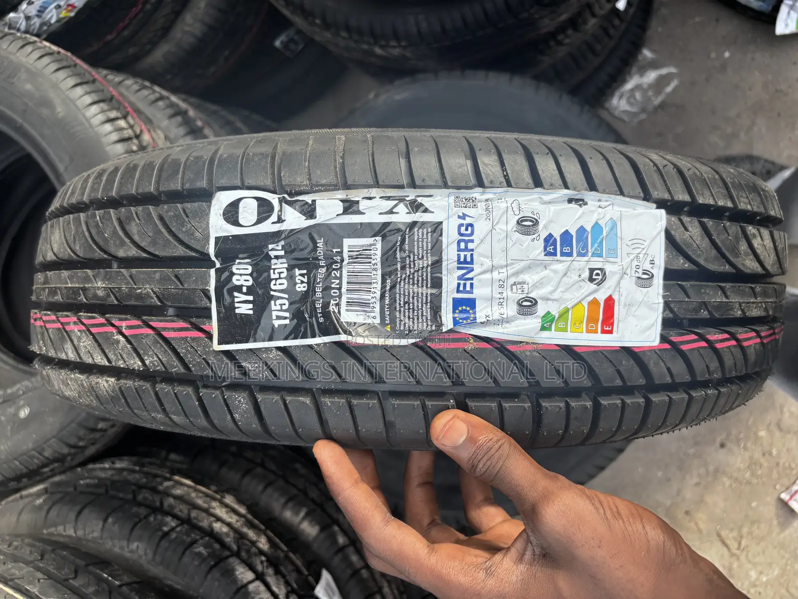 Brand New 175/65r14 Onyx Tyre Available With Warranty 