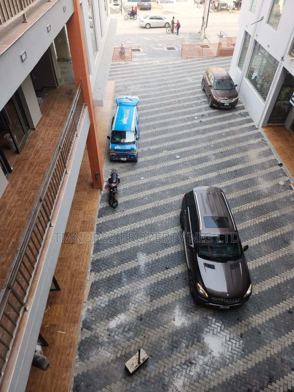 Shop for Rent Orchild Road Lekki