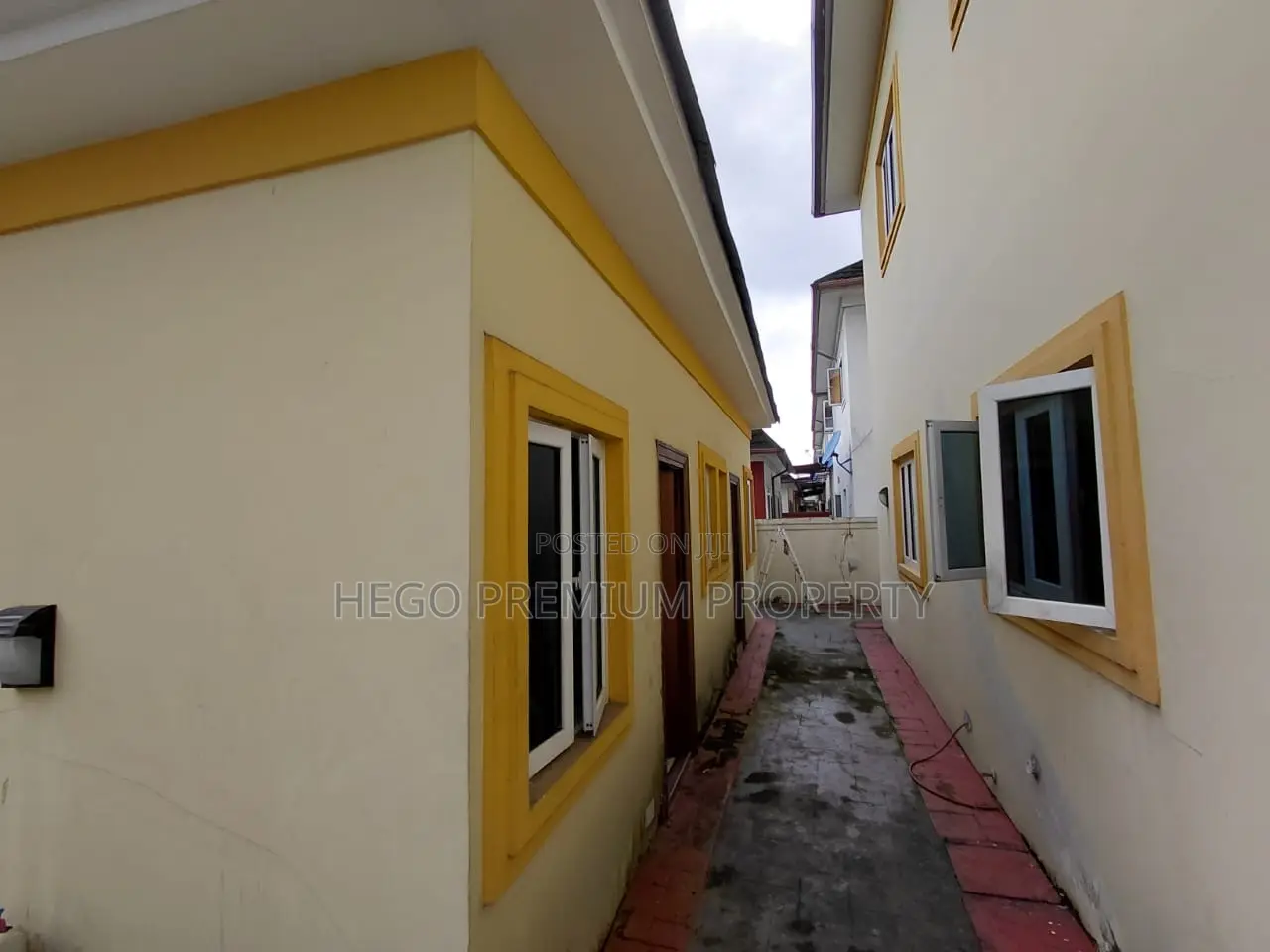 4bdrm Duplex in Golf Estate, Okuru for rent