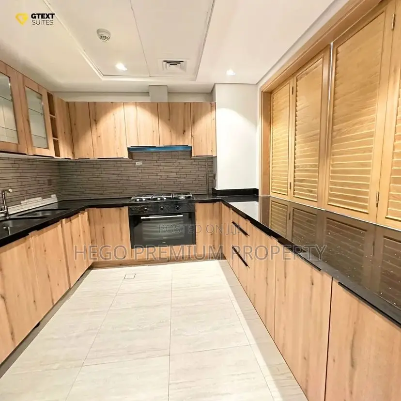 4bdrm Duplex in Golf Estate, Okuru for rent