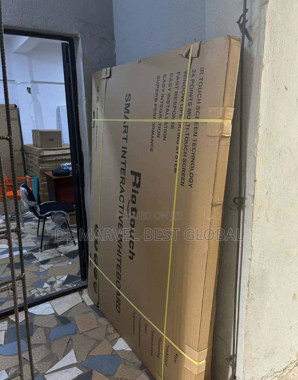 Riotouch Interactive Whiteboard 82inches