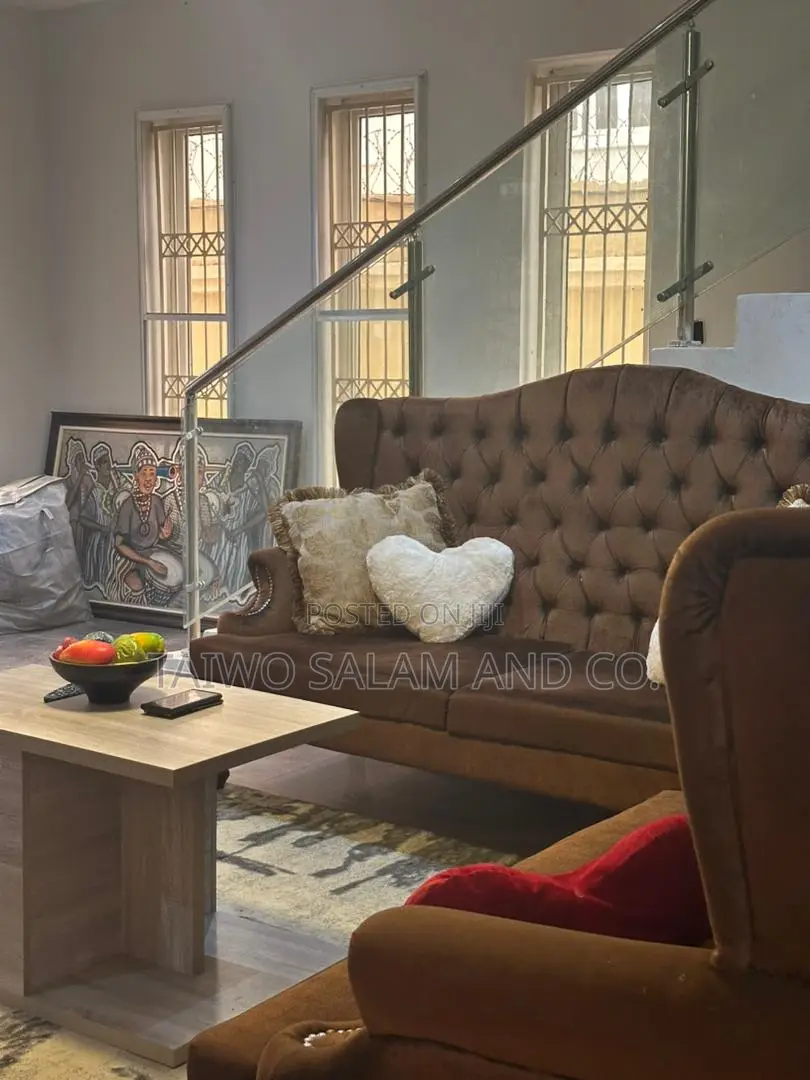 Furnished 4bdrm Duplex in Sijuwade Road, Jericho for sale