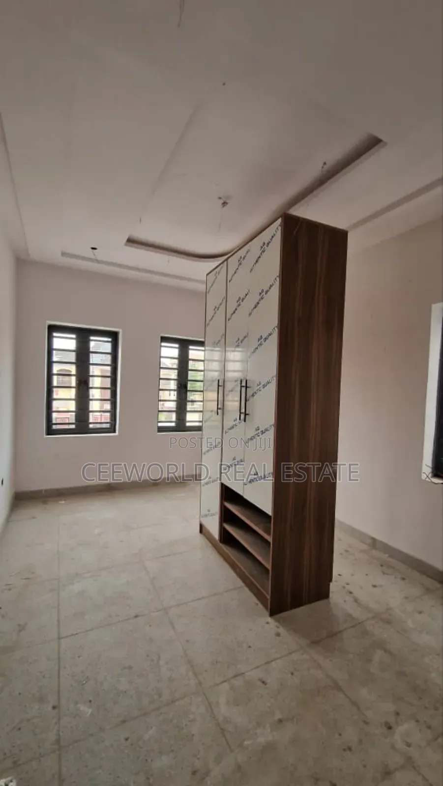3bdrm Apartment in Kolapo Ishola Gra, Akobo for Sale