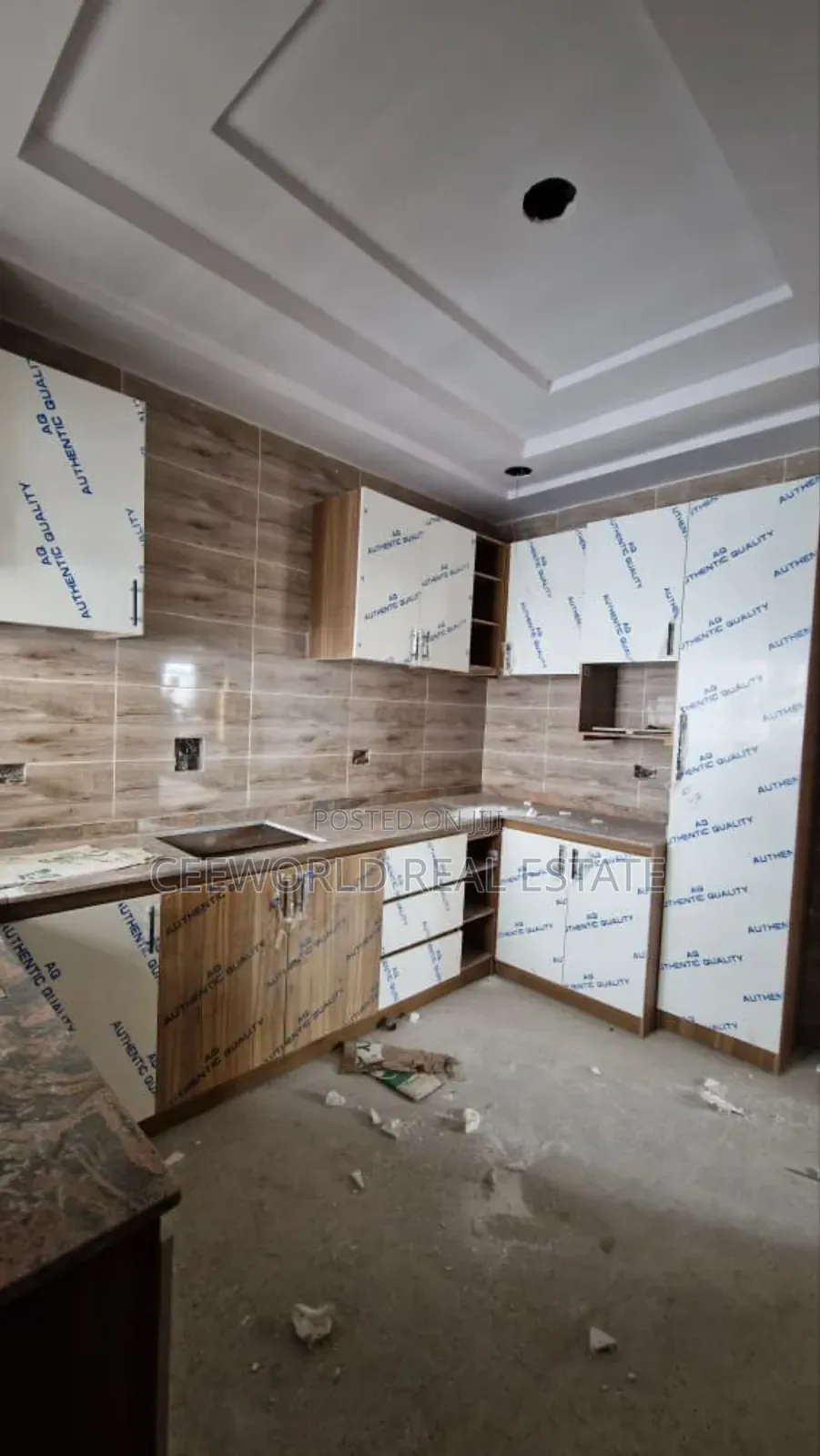 3bdrm Apartment in Kolapo Ishola Gra, Akobo for Sale