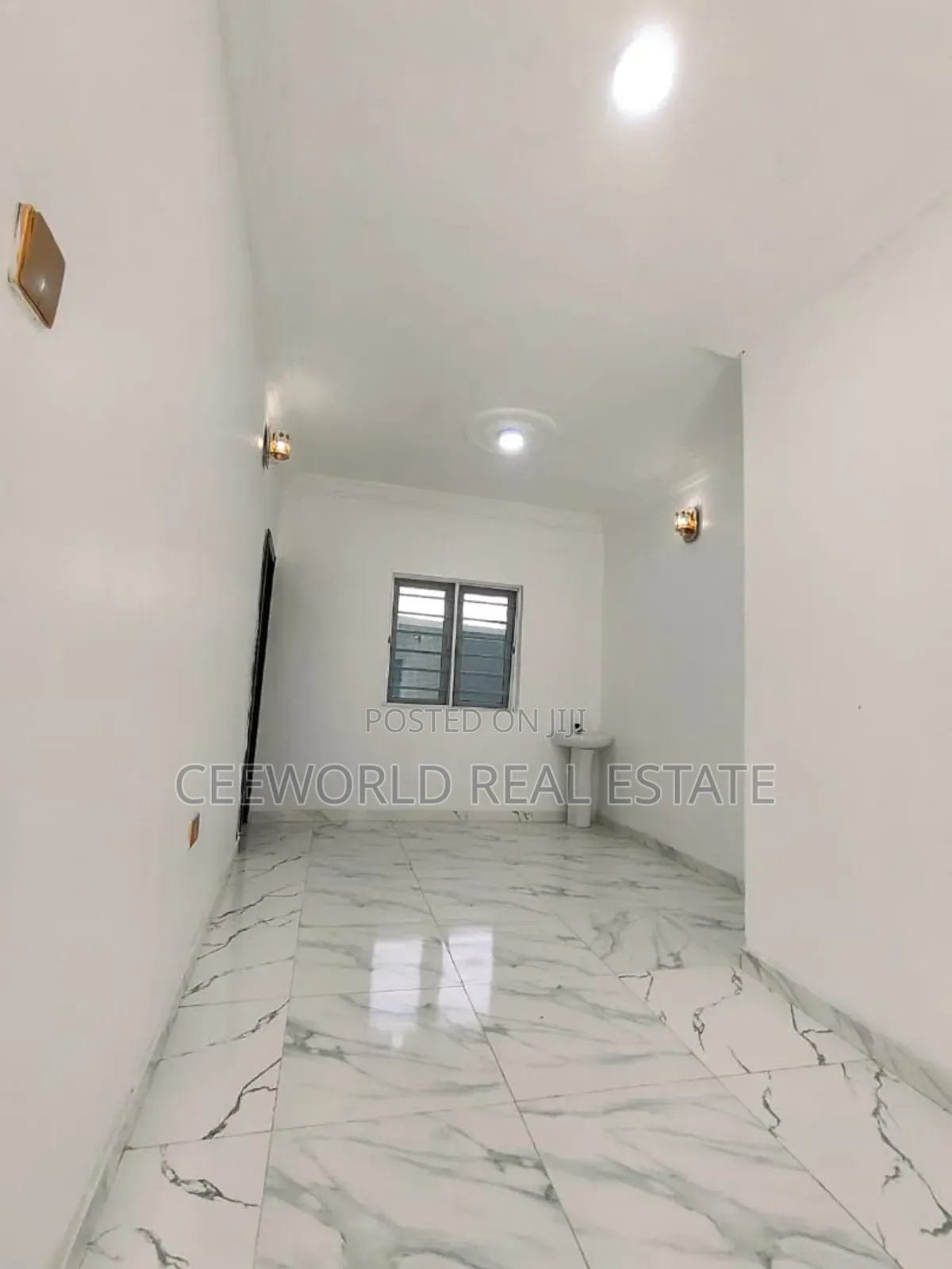 2bdrm Apartment in Isokan Estate Akobo for rent