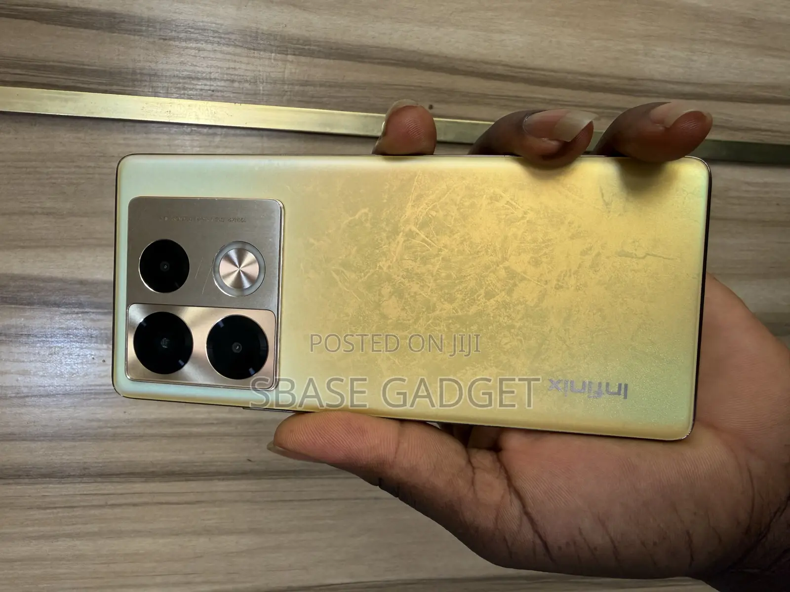 Infinix Note 40 Pro 256 GB Gold