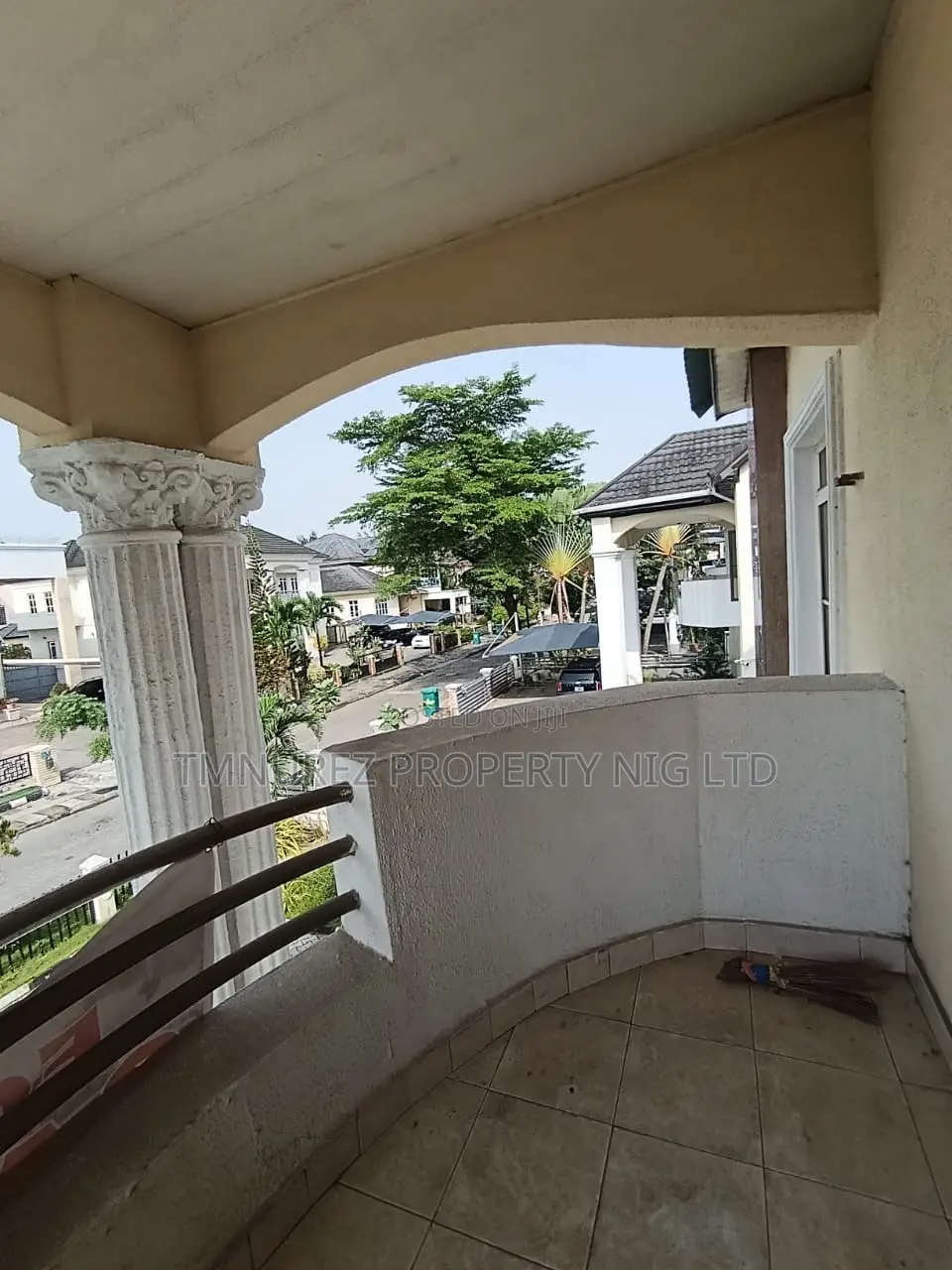 5bdrm Duplex in Chevron, Lekki for sale
