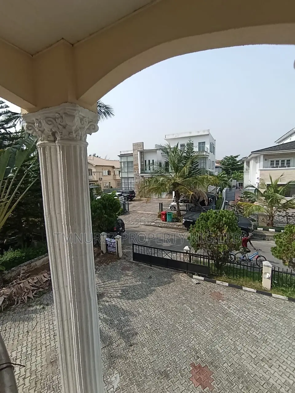 5bdrm Duplex in Chevron, Lekki for sale