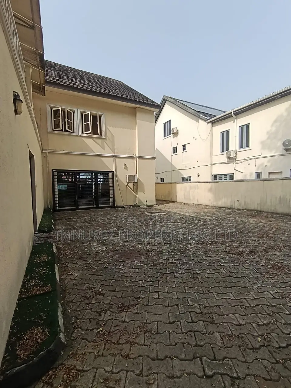 5bdrm Duplex in Chevron, Lekki for sale