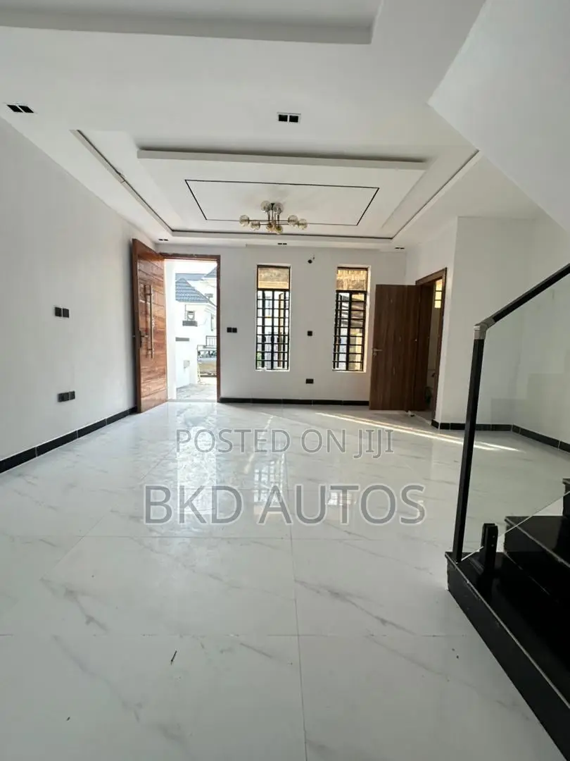 4bdrm Duplex in Sangotedo for sale
