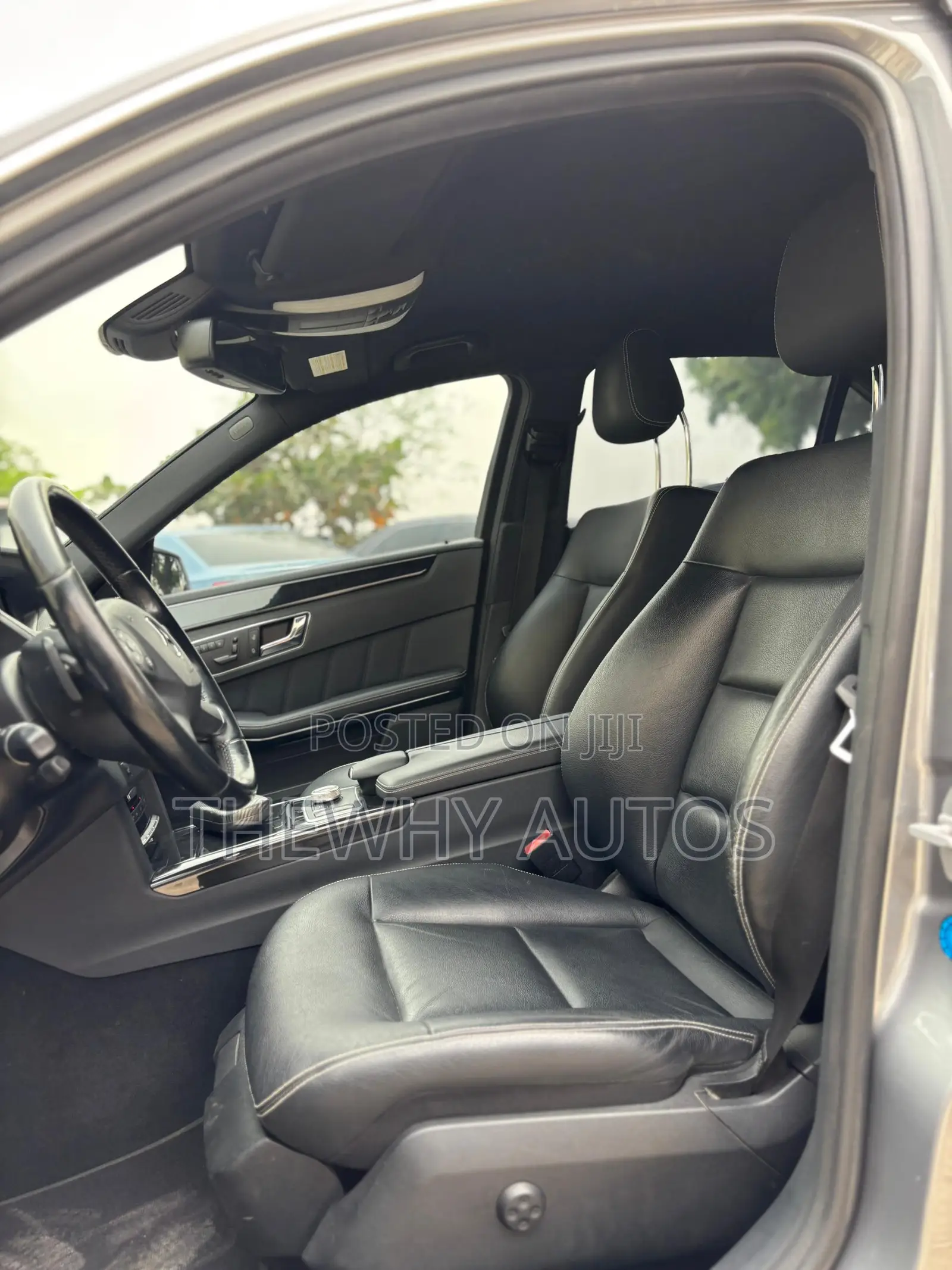 Mercedes-Benz E350 Base 4Matic Sedan AWD (3.5L 6cyl 7A) 2011 Gray