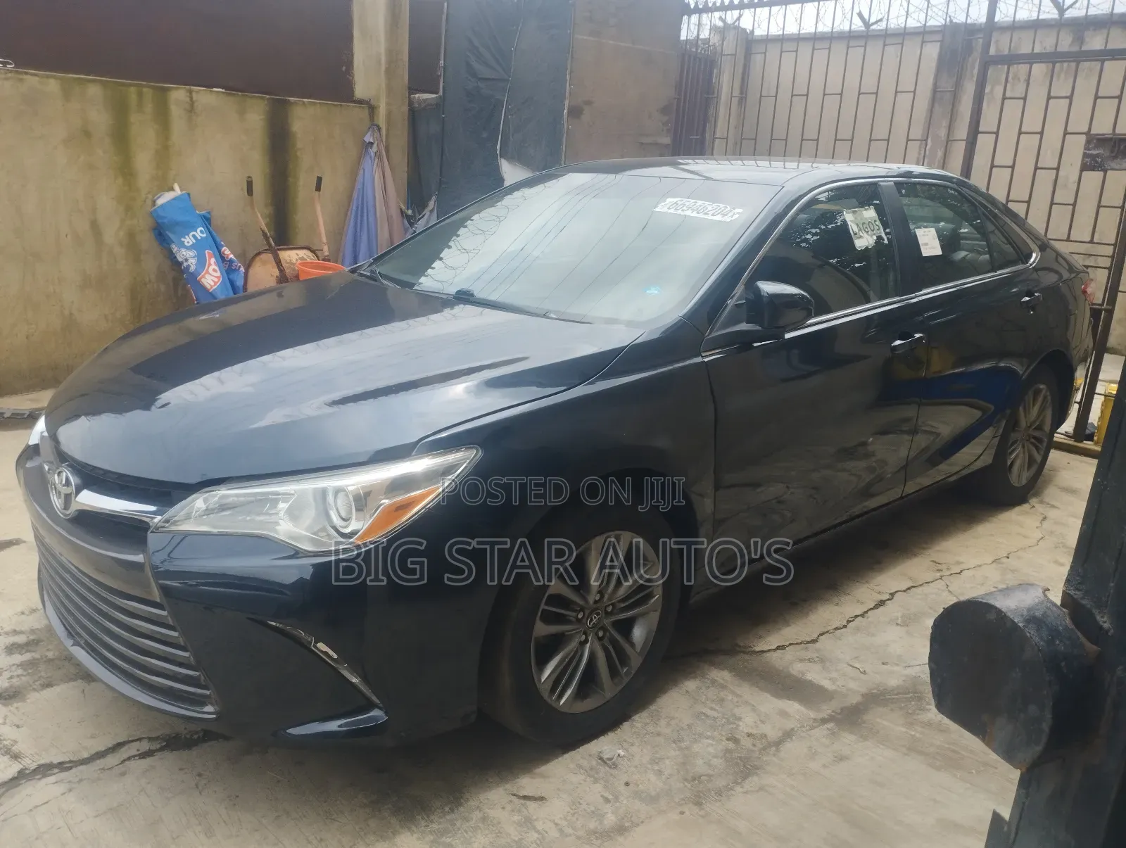 Toyota Camry SE 4dr Sedan (2.5L 4cyl 6A) 2017 Blue