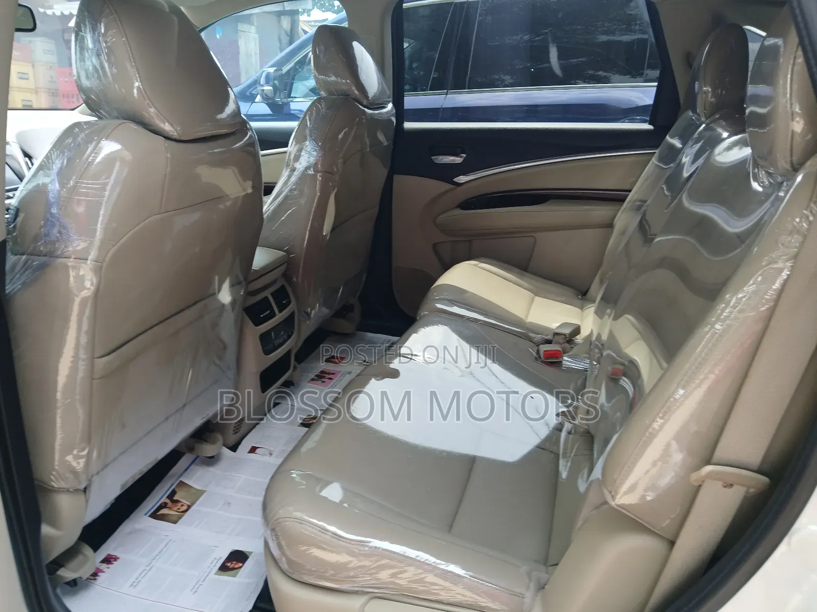 Acura MDX Advance and Entertainment Packages 4dr SUV (3.5L 6cyl 6A)