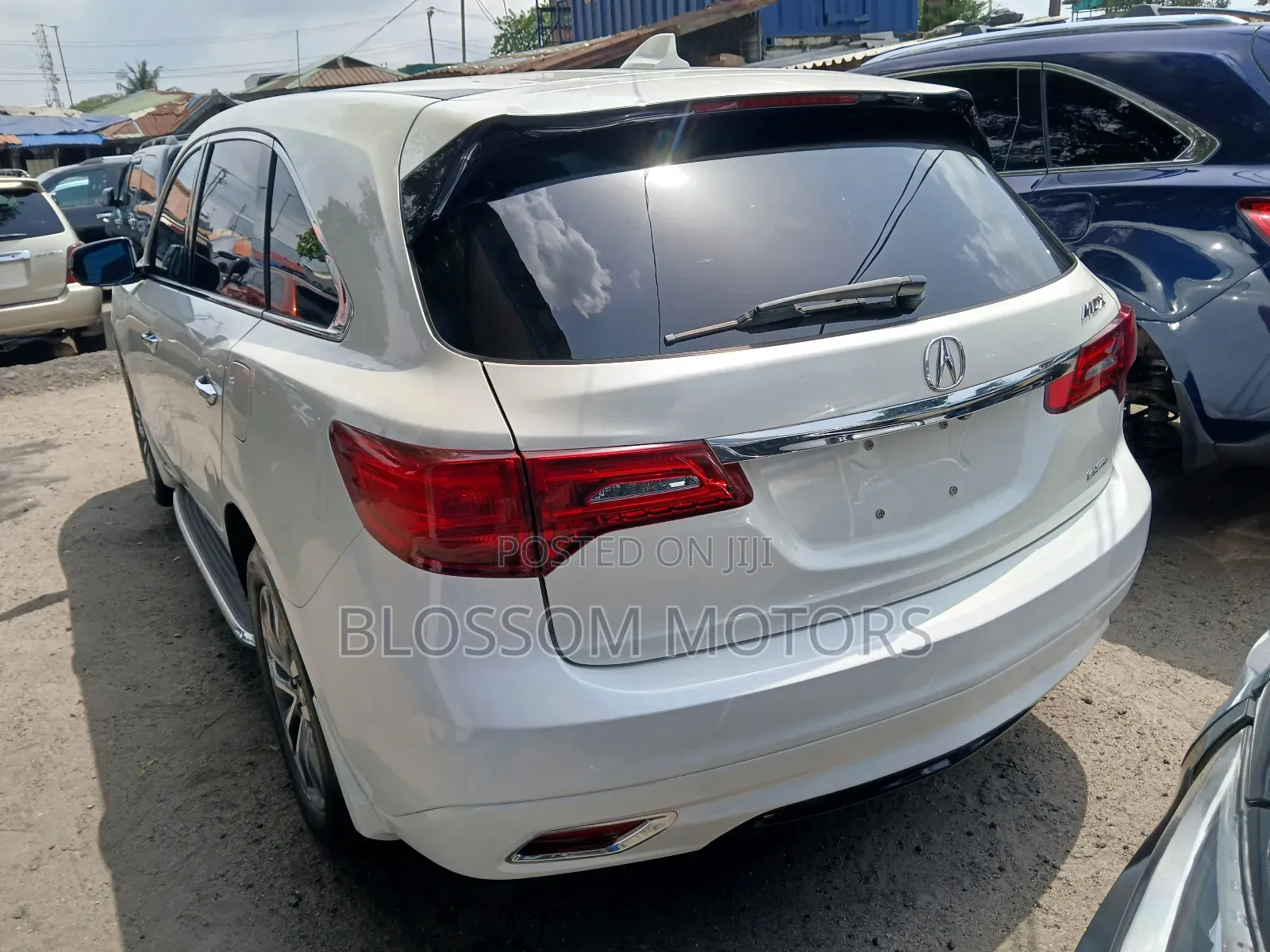 Acura MDX Advance and Entertainment Packages 4dr SUV (3.5L 6cyl 6A)