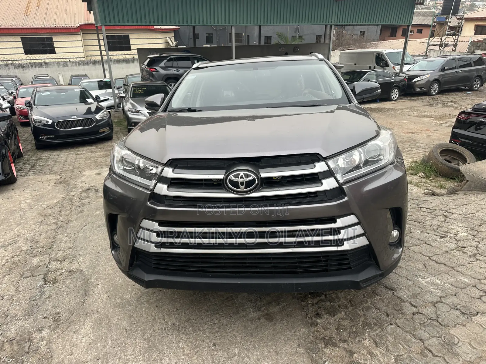 Toyota Highlander XLE V6 4x4 (3.5L 6cyl 6A) 2016 Gray