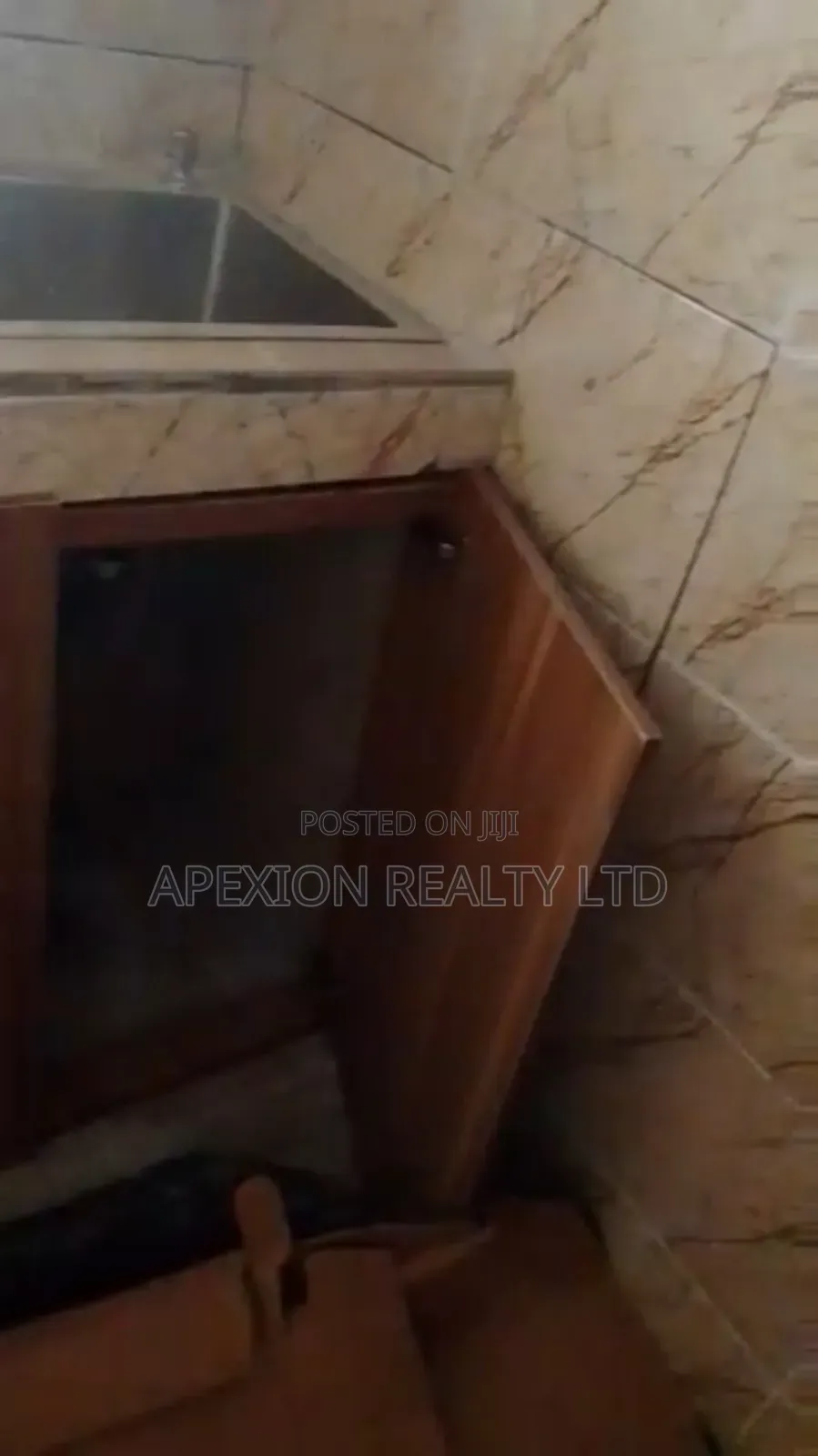 1bdrm House in Apexion Estate, East West Road for rent