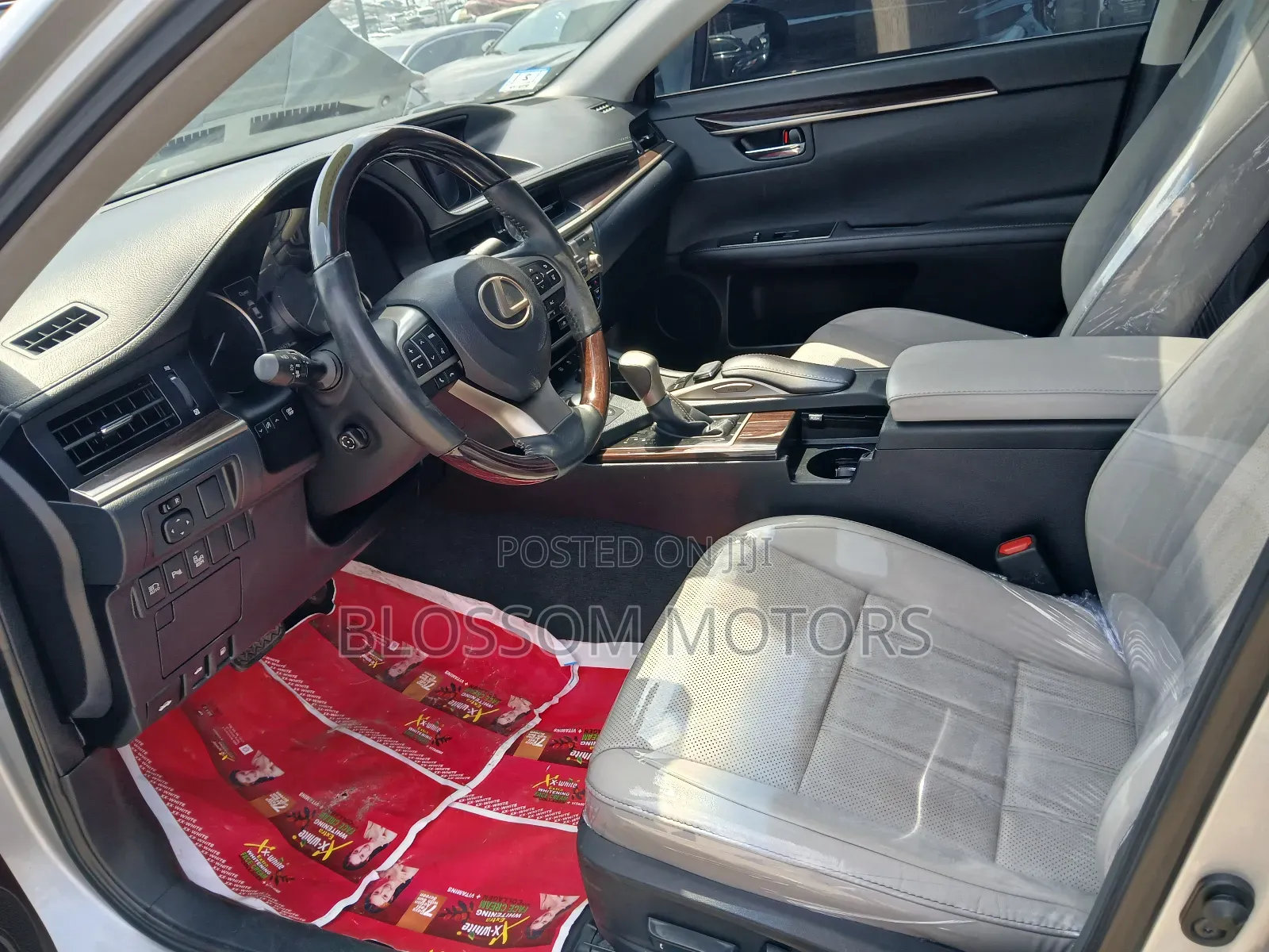 Lexus ES 350 FWD 2017 Silver