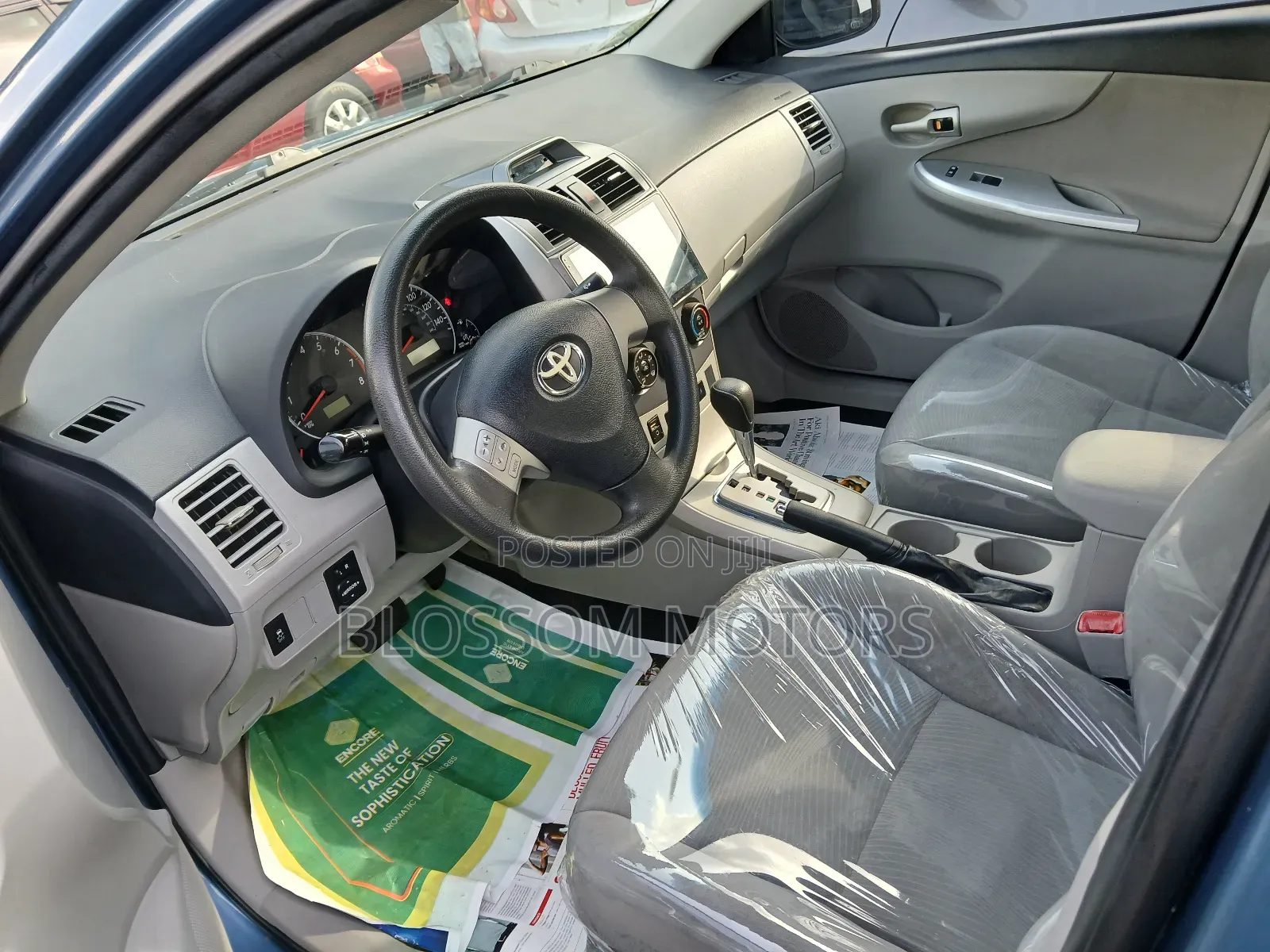 Toyota Corolla LE Special Edition 4dr Sedan (1.8L 4cyl 4A) 2013 Blue
