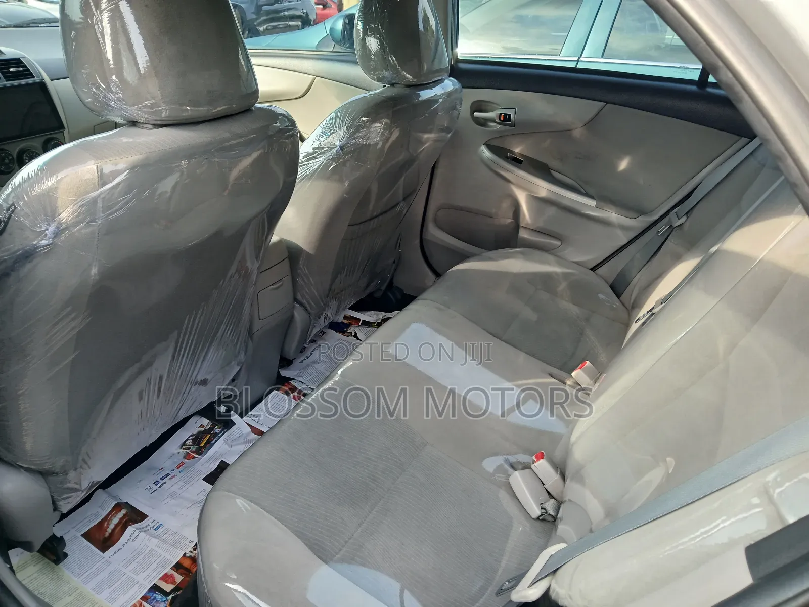 Toyota Corolla L 4dr Sedan (1.8L 4cyl 5M) 2012 Silver