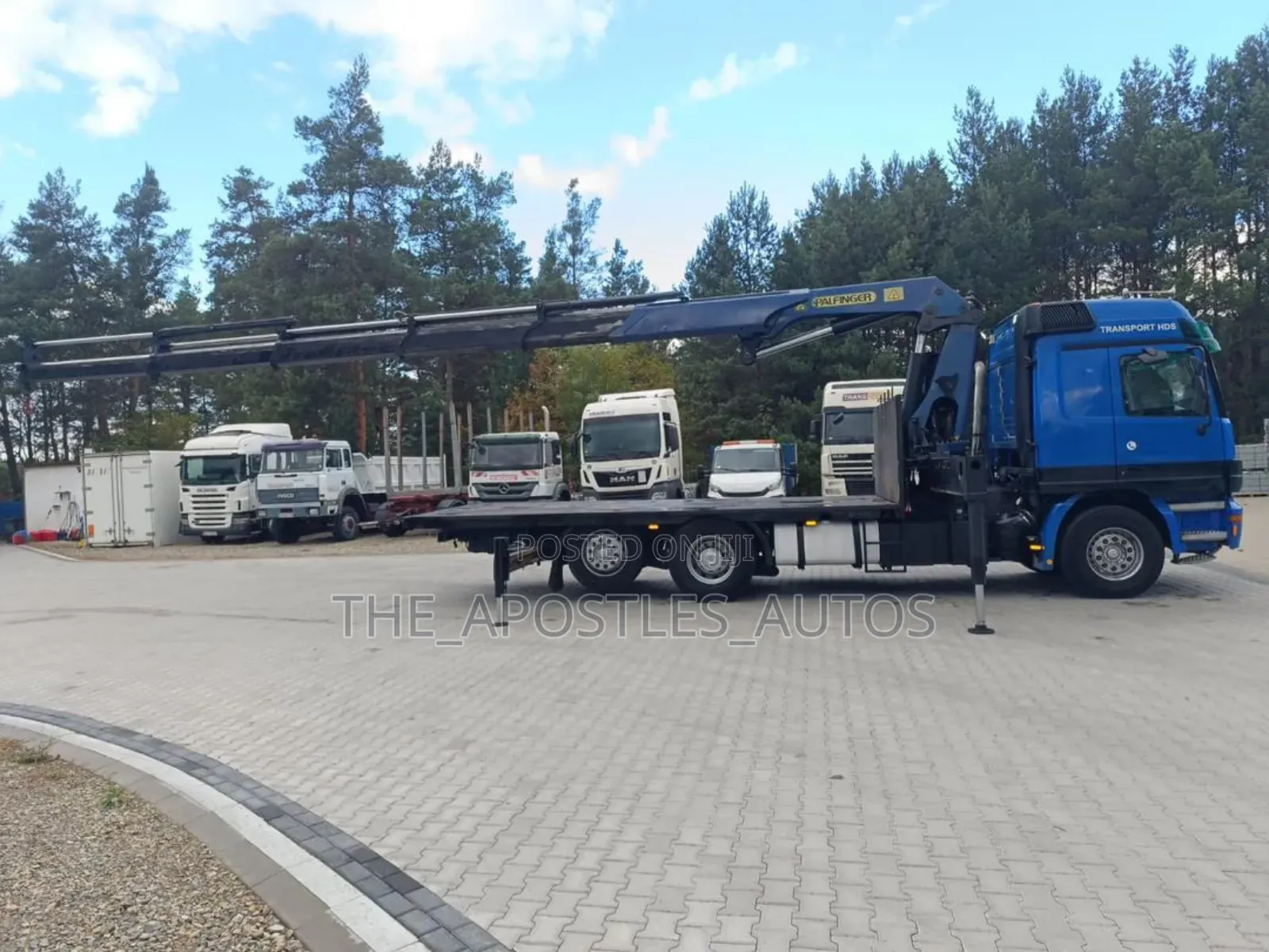 Mercedes Benz Hiab 12 Tons