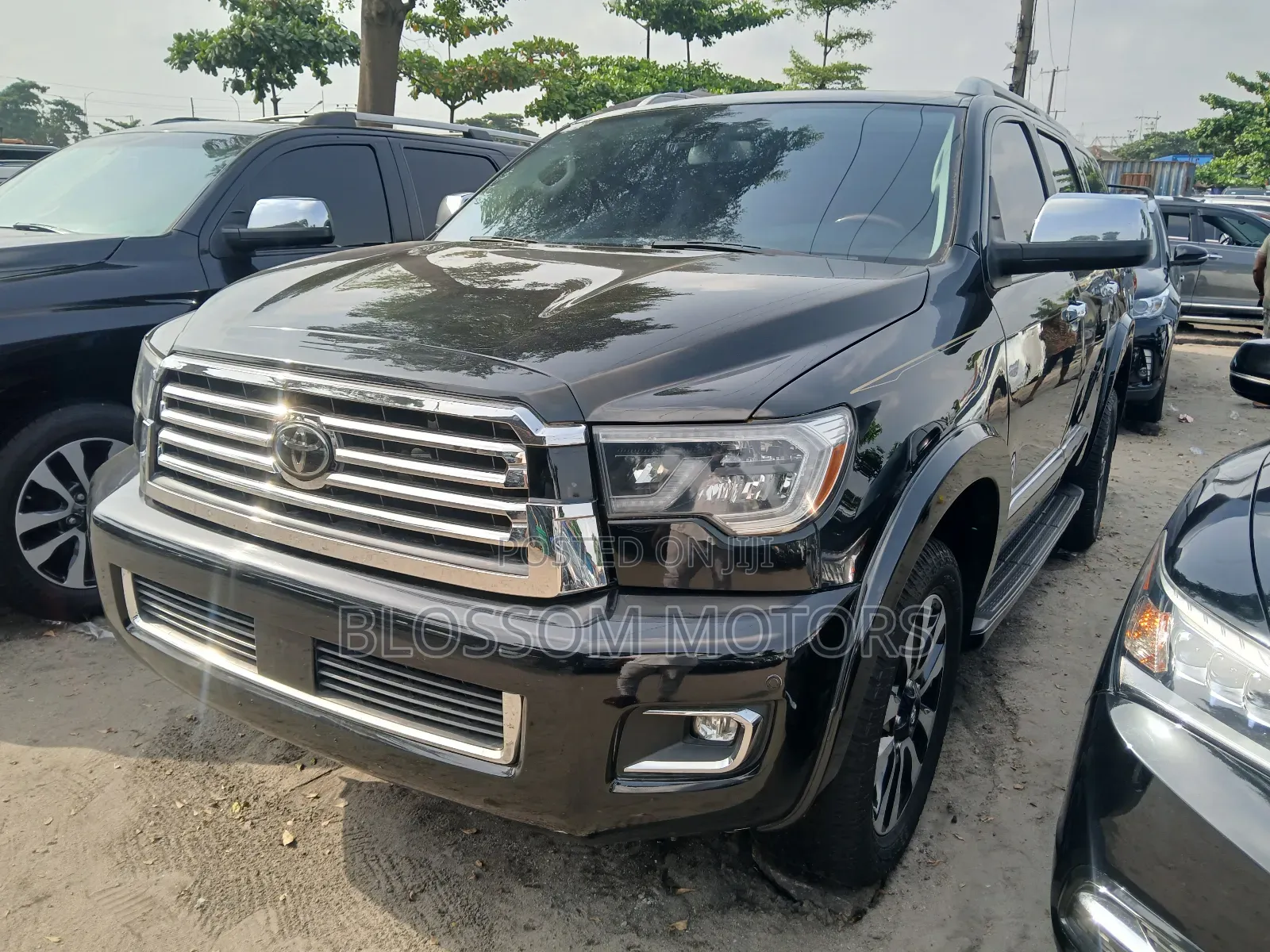 Toyota Sequoia Platinum 4x4 2020 Black
