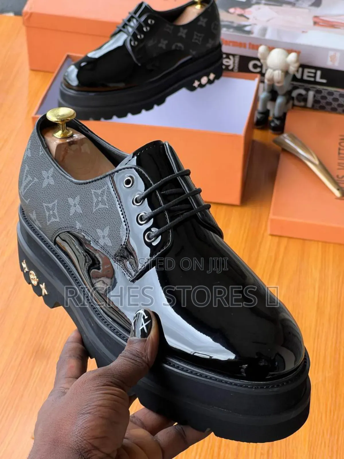 Authentic Quality Louis Vuitton Classic Platform Corporate Shoes