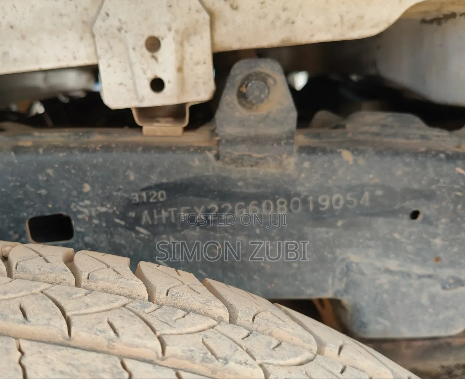 Toyota Hilux SR 4x4 2013 White