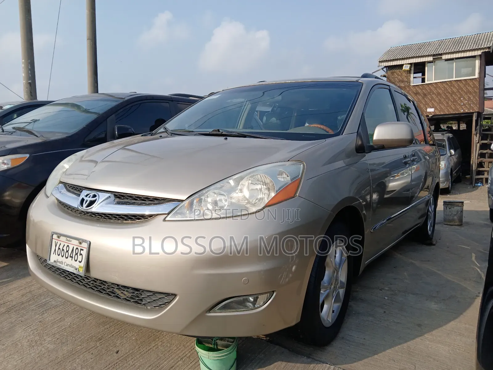 Toyota Sienna XLE Limited 2008 Gold