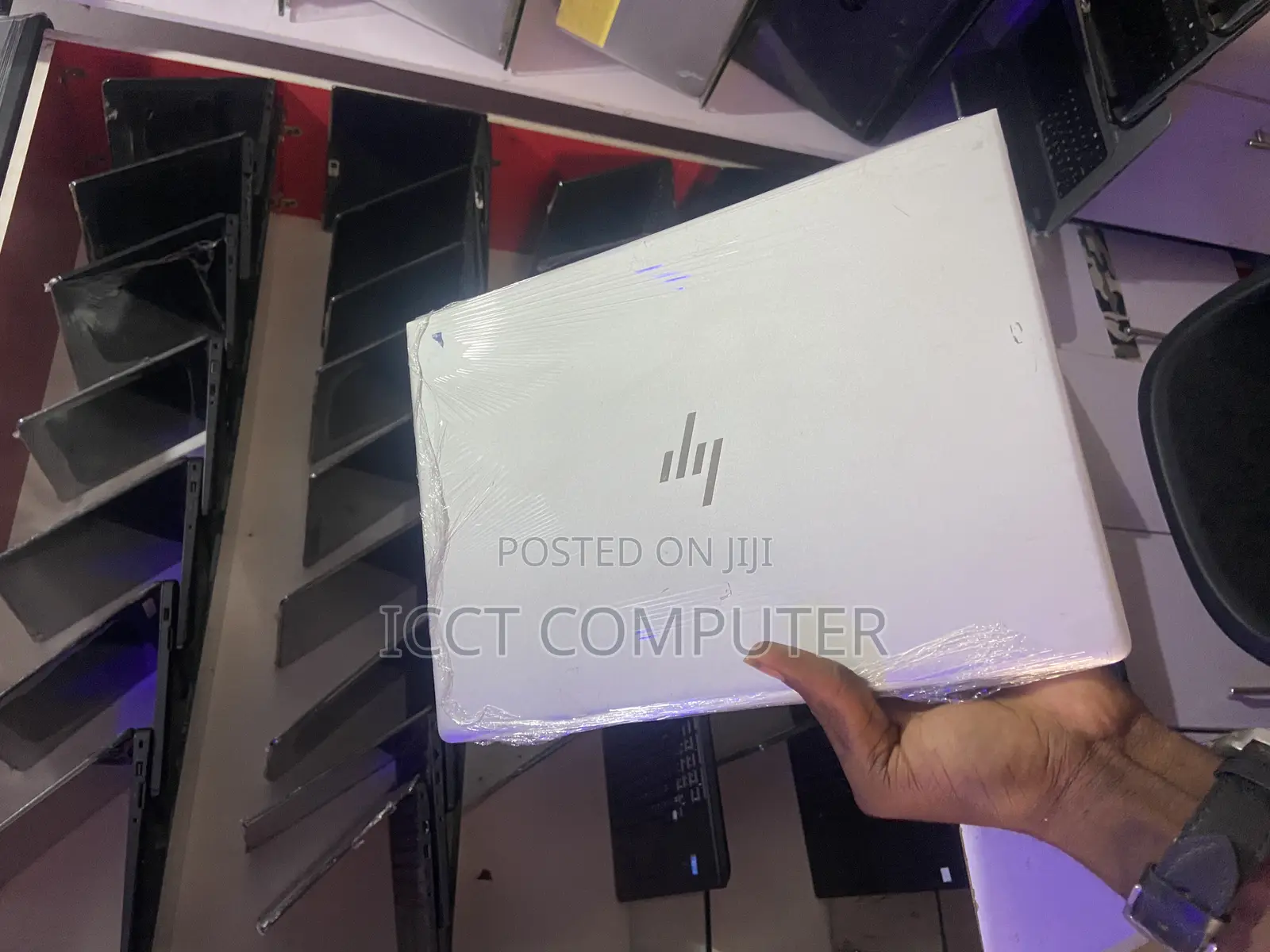 New Laptop HP EliteBook 735 G5 8GB AMD Ryzen 5 SSD 256GB