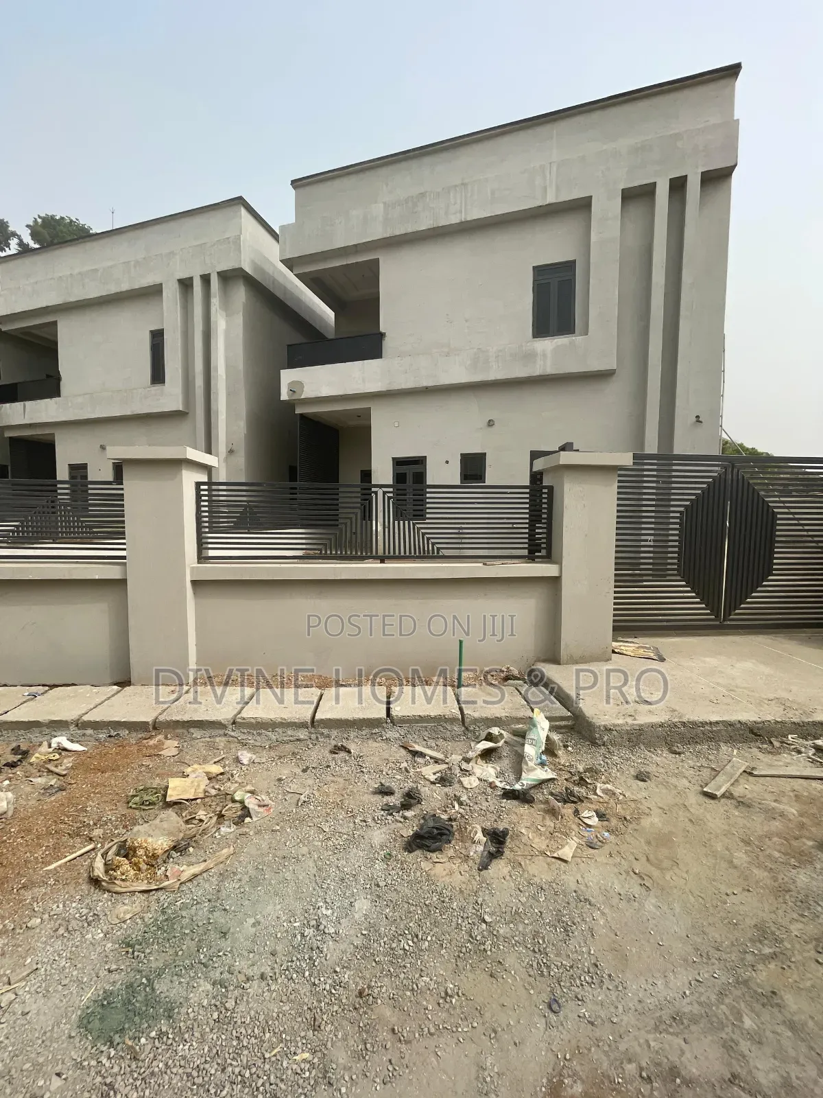 4bdrm Duplex in Dawaki for sale