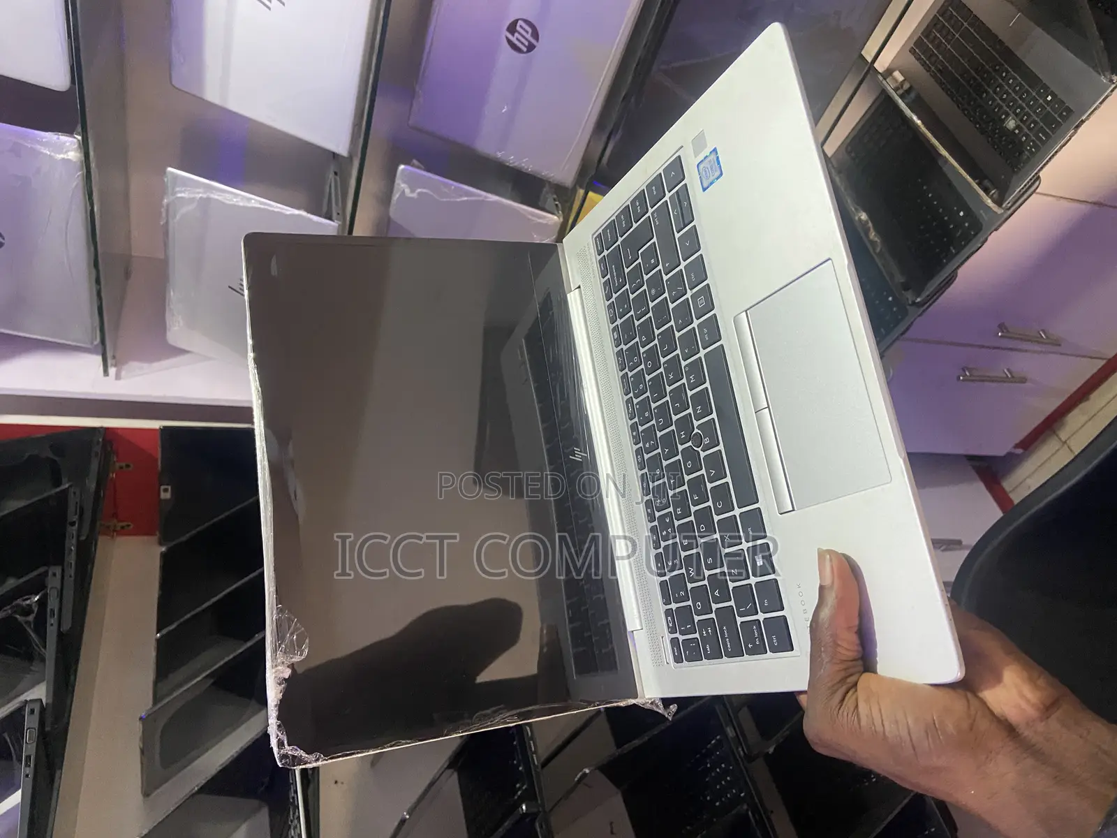 New Laptop HP EliteBook 840 G5 8GB Intel Core i5 SSD 256GB