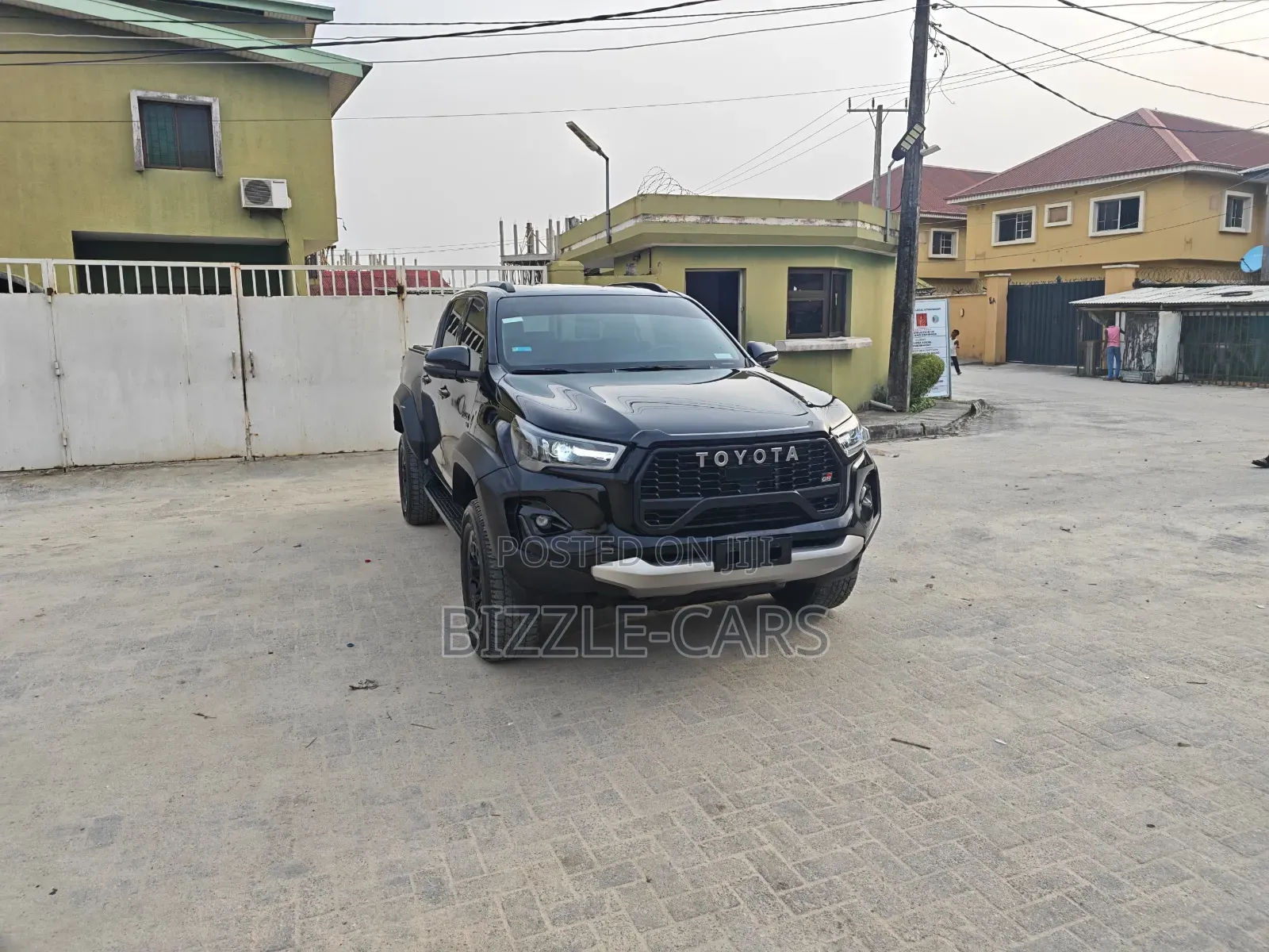 Toyota Hilux 2024 Black