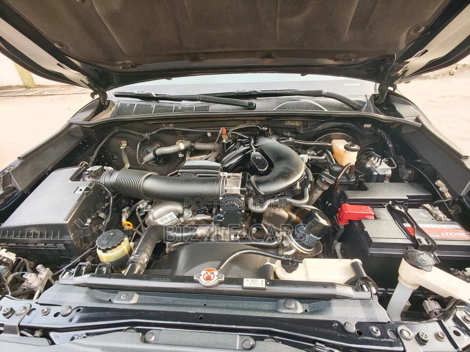 Toyota Hilux 2024 Black