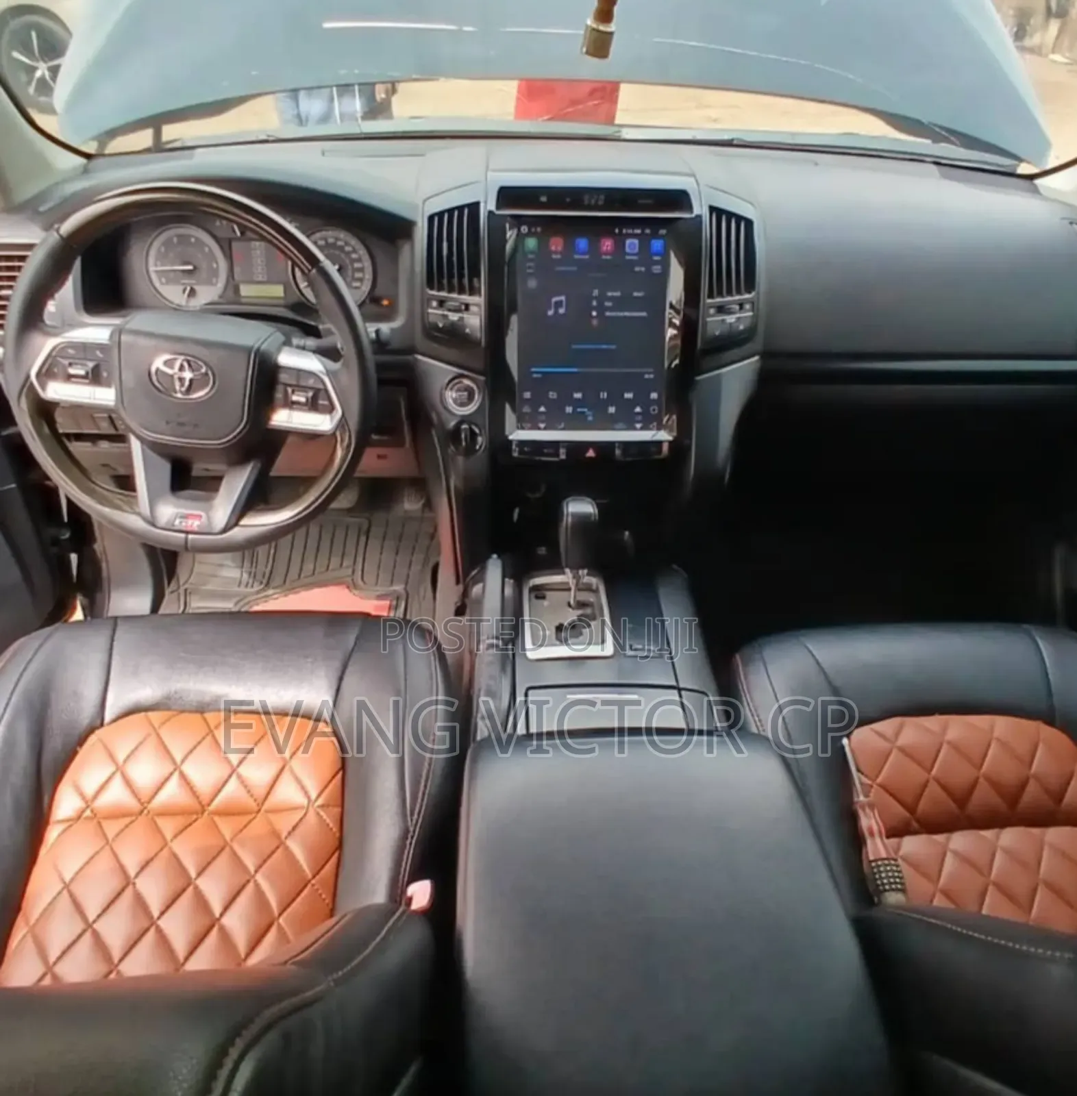 Toyota Land Cruiser 4.5 V8 GL 2014 Black