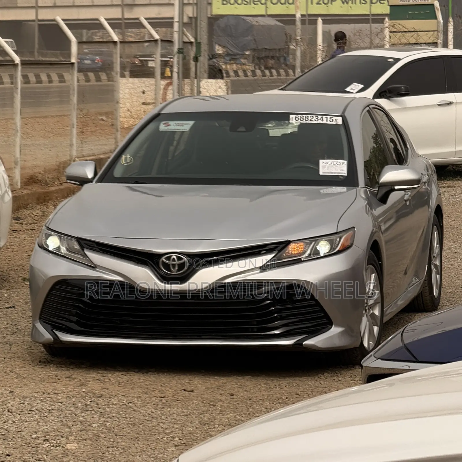Toyota Camry 2018 Silver