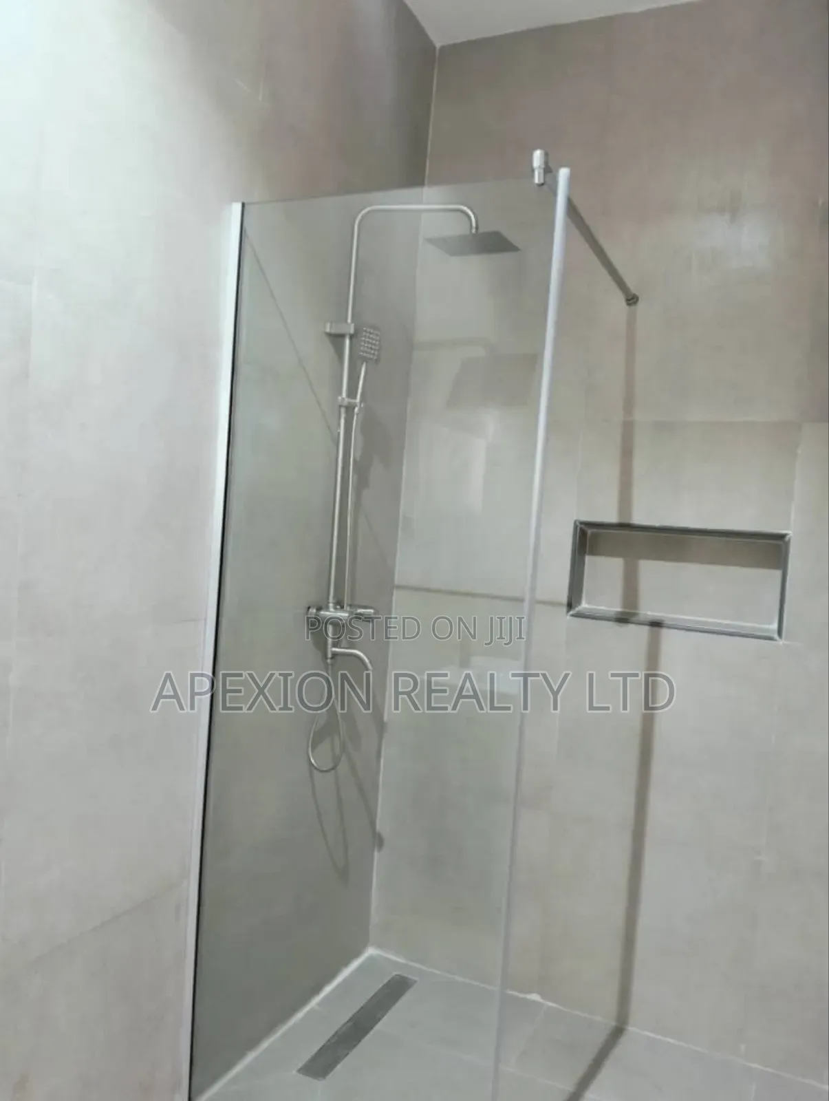 5bdrm Apartment in Brent Manor Guzape for rent