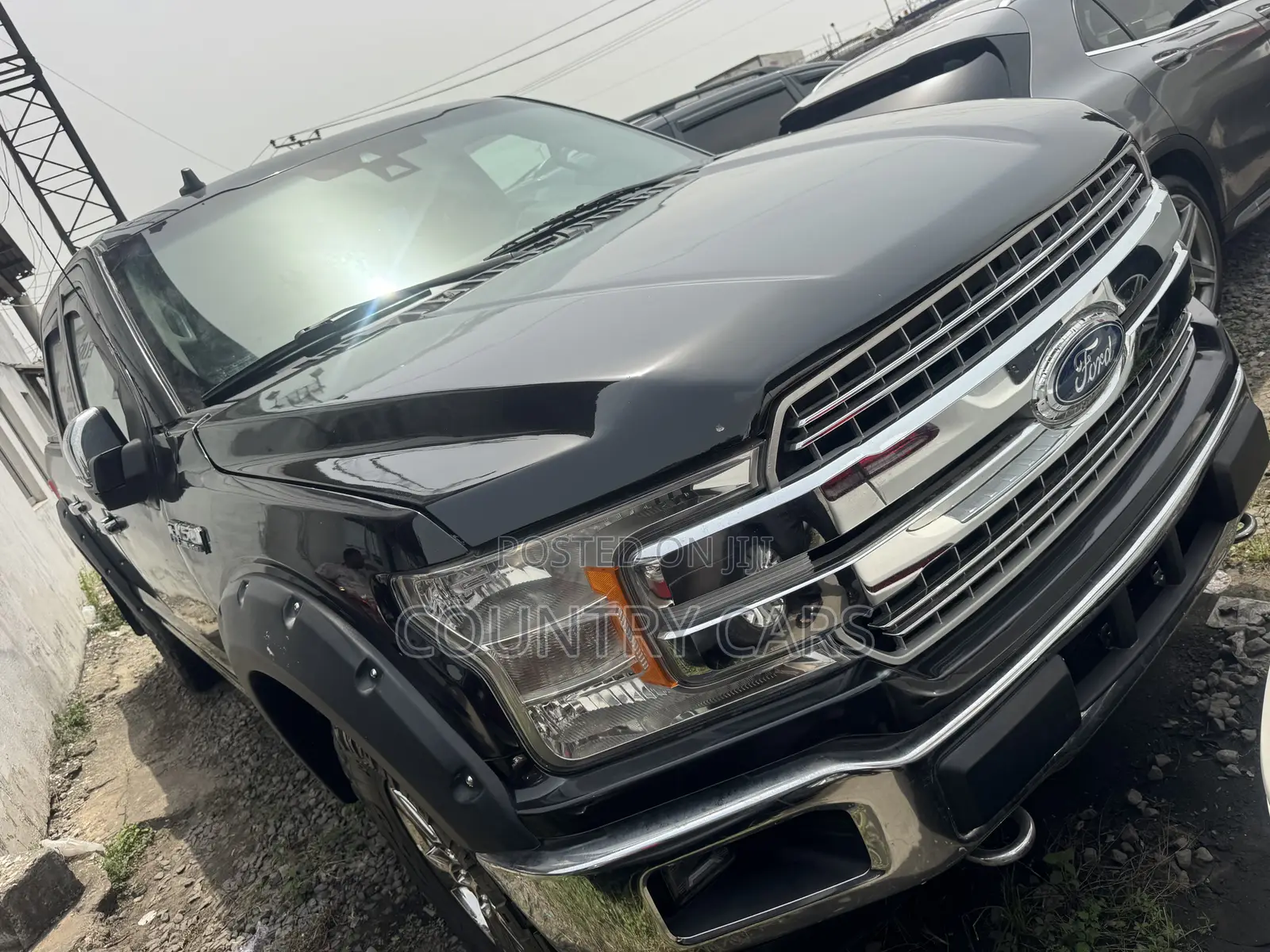 Ford F-150 Lariat 4x4 SuperCab Styleside 8 ft. box 163 in. WB 2019