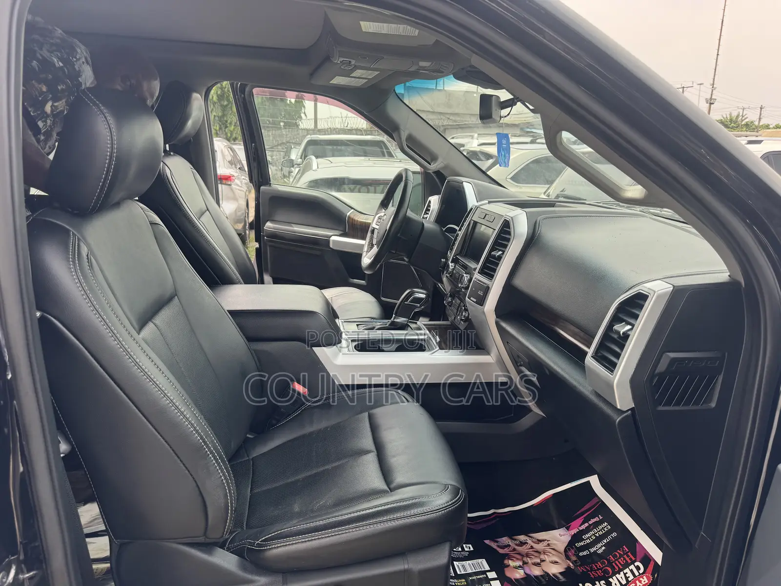 Ford F-150 Lariat 4x4 SuperCab Styleside 8 ft. box 163 in. WB 2019